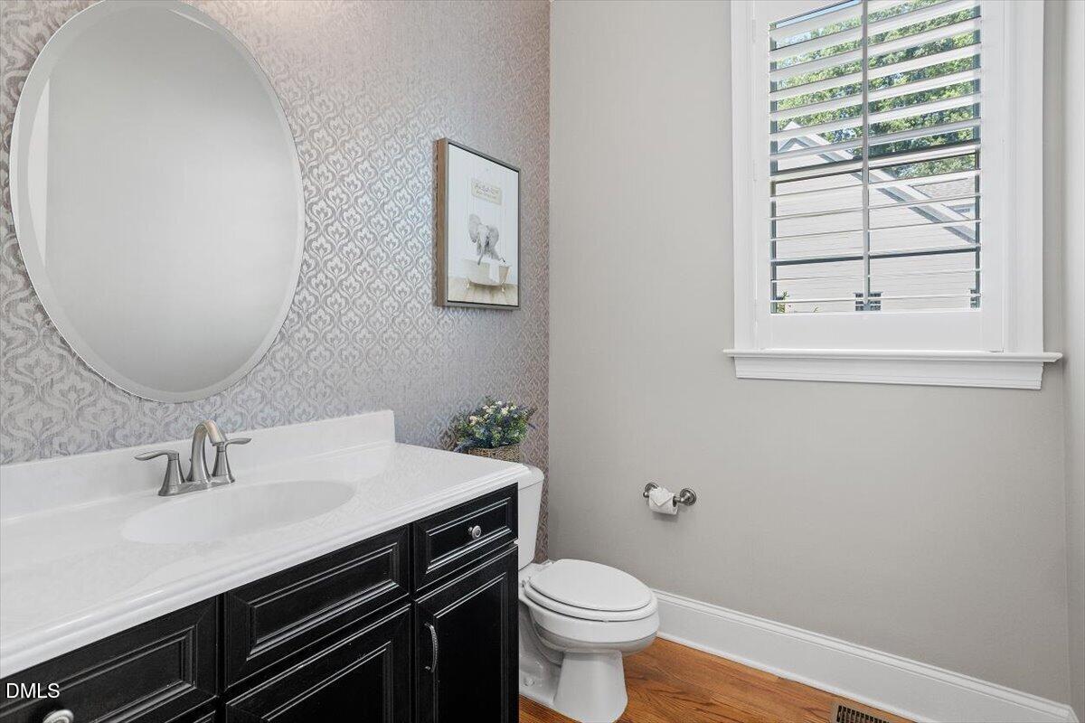 105 Beacon Hollow Place Property Photo 30