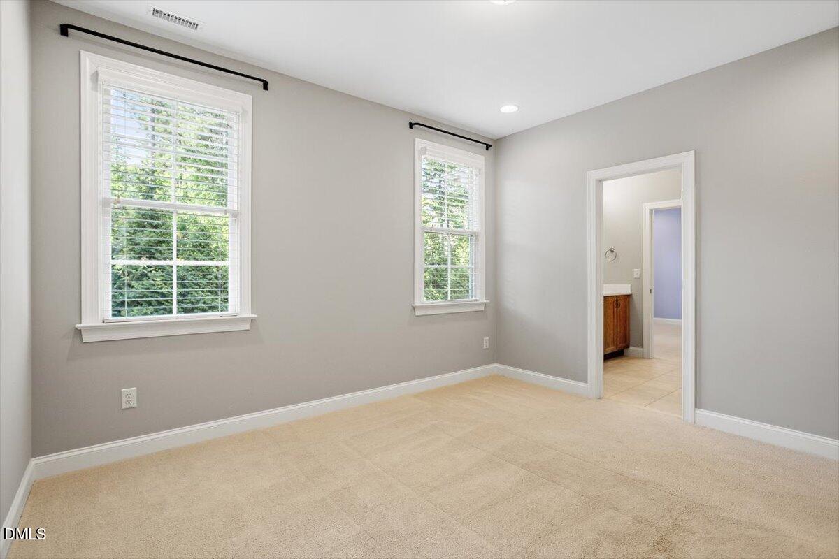 105 Beacon Hollow Place Property Photo 45