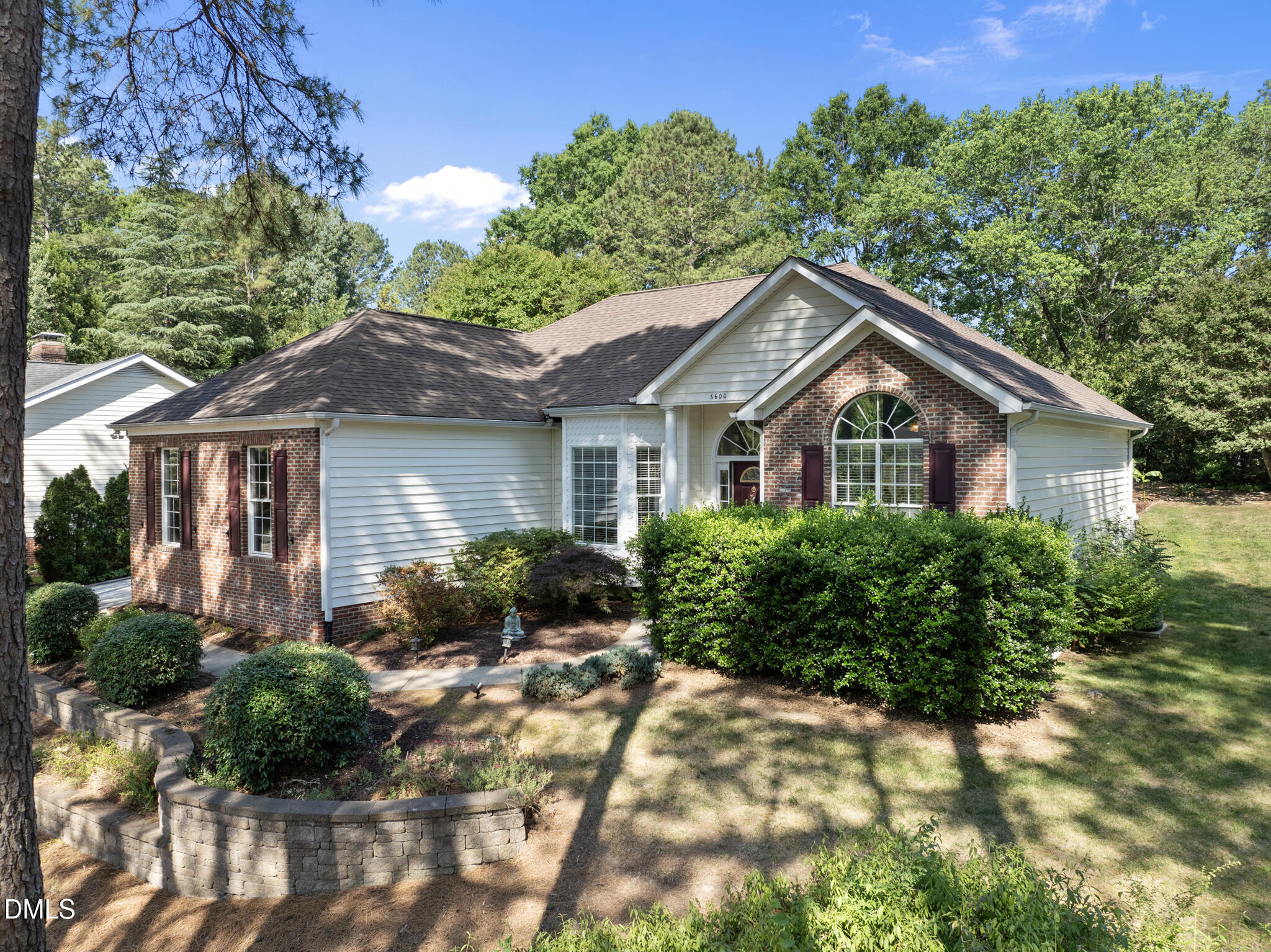 6600 Glen Forrest Drive Property Photo 1