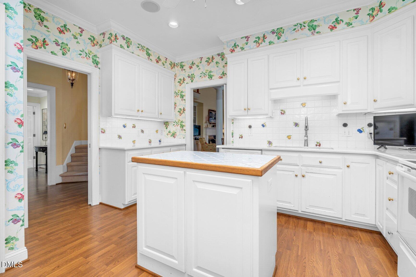 108 Cobblestone Court Property Photo 8