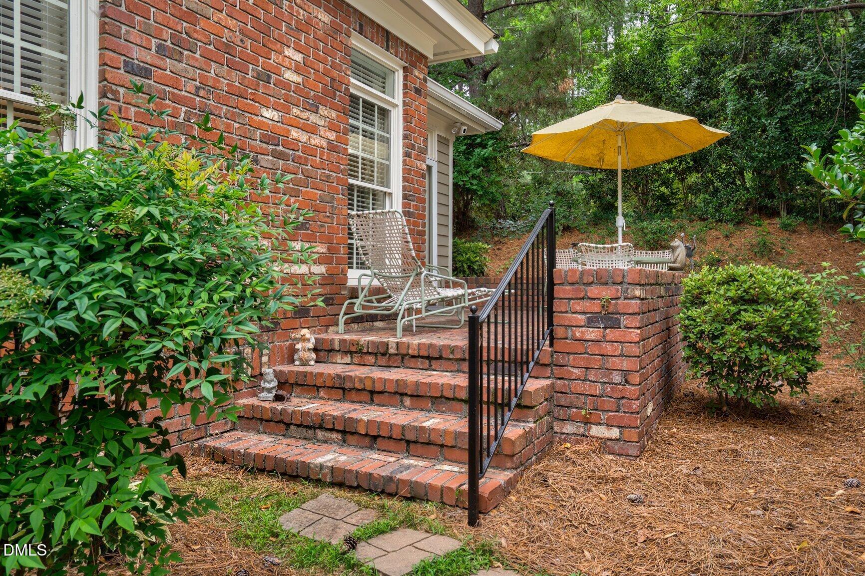 108 Cobblestone Court Property Photo 35