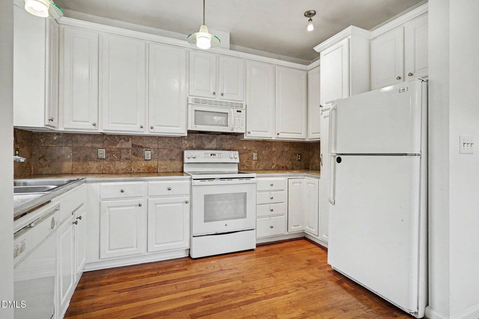 734 Parkham Lane Property Photo 12