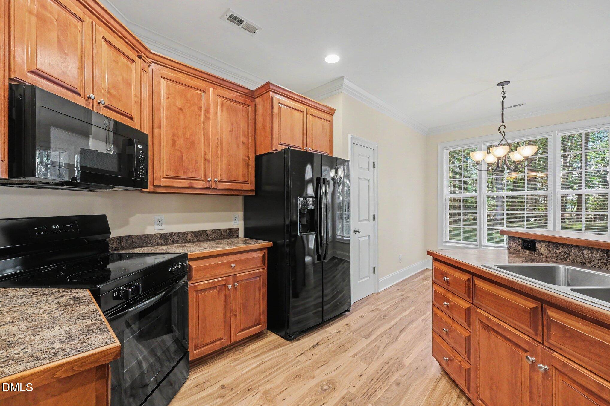 351 N Old Lantern Road Property Photo 8