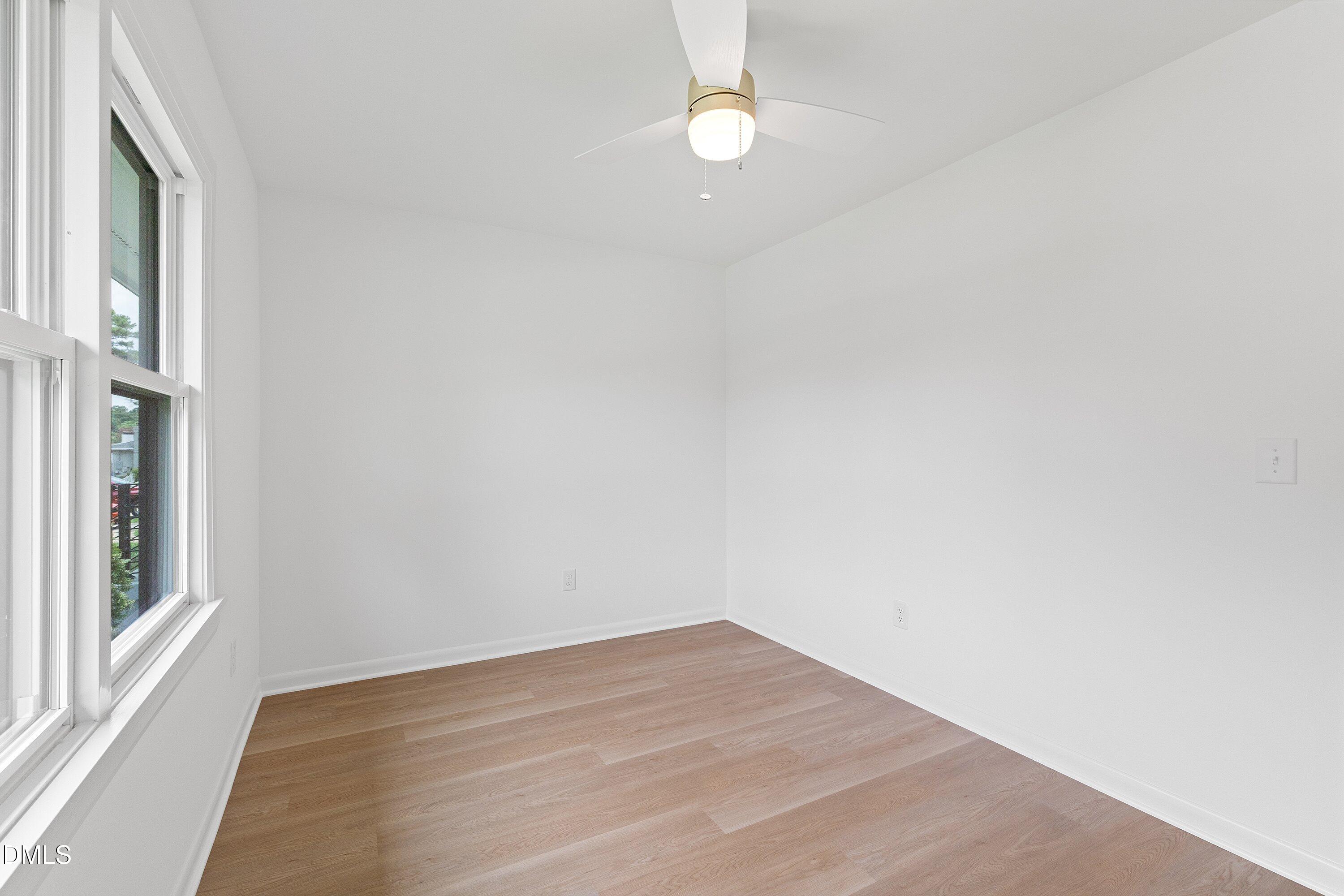420 Peyton Street Property Photo 33