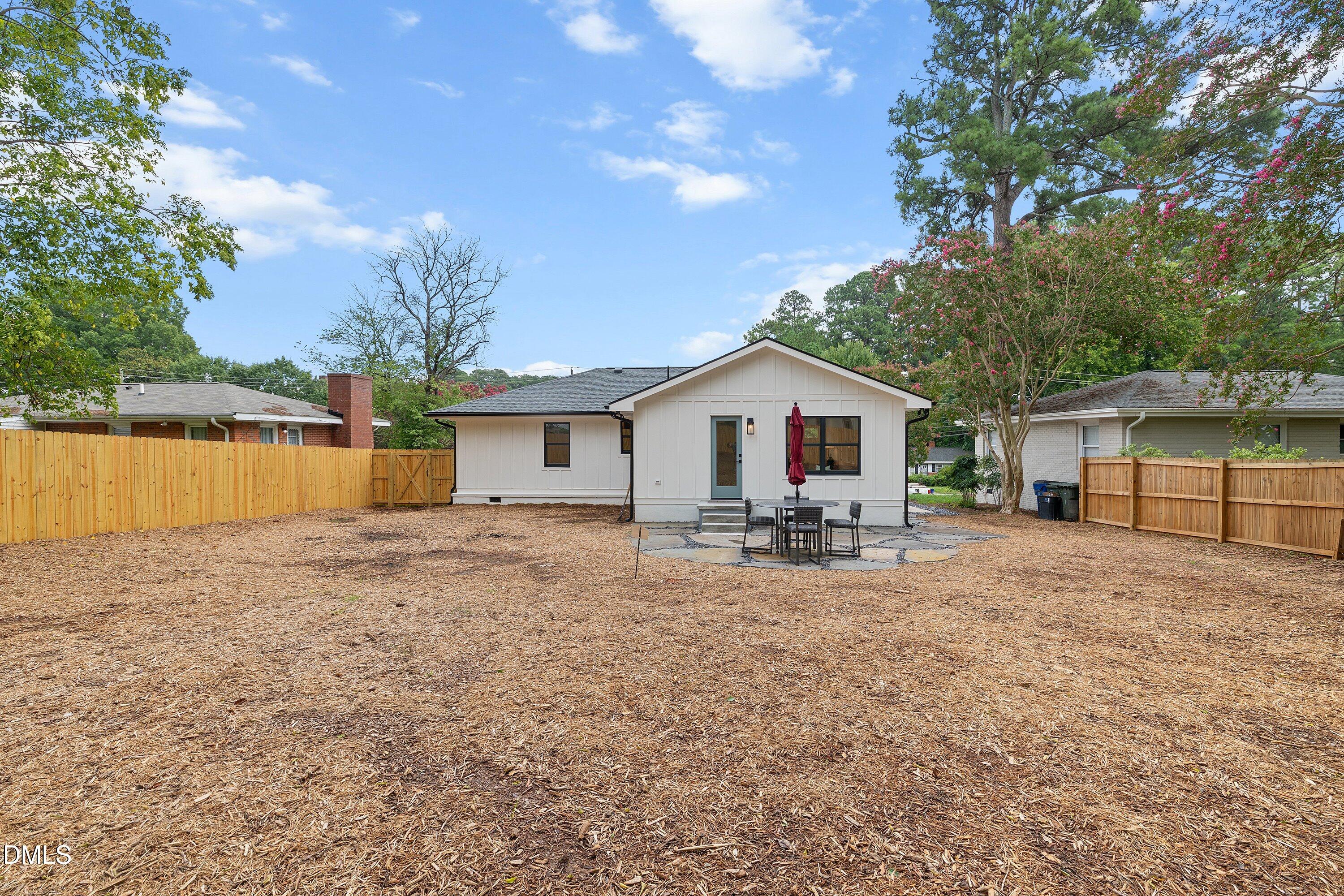 420 Peyton Street Property Photo 40