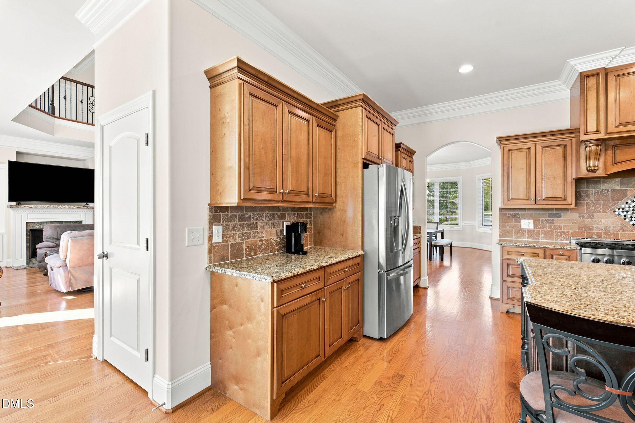 1326 Lochshire Drive Property Photo 12
