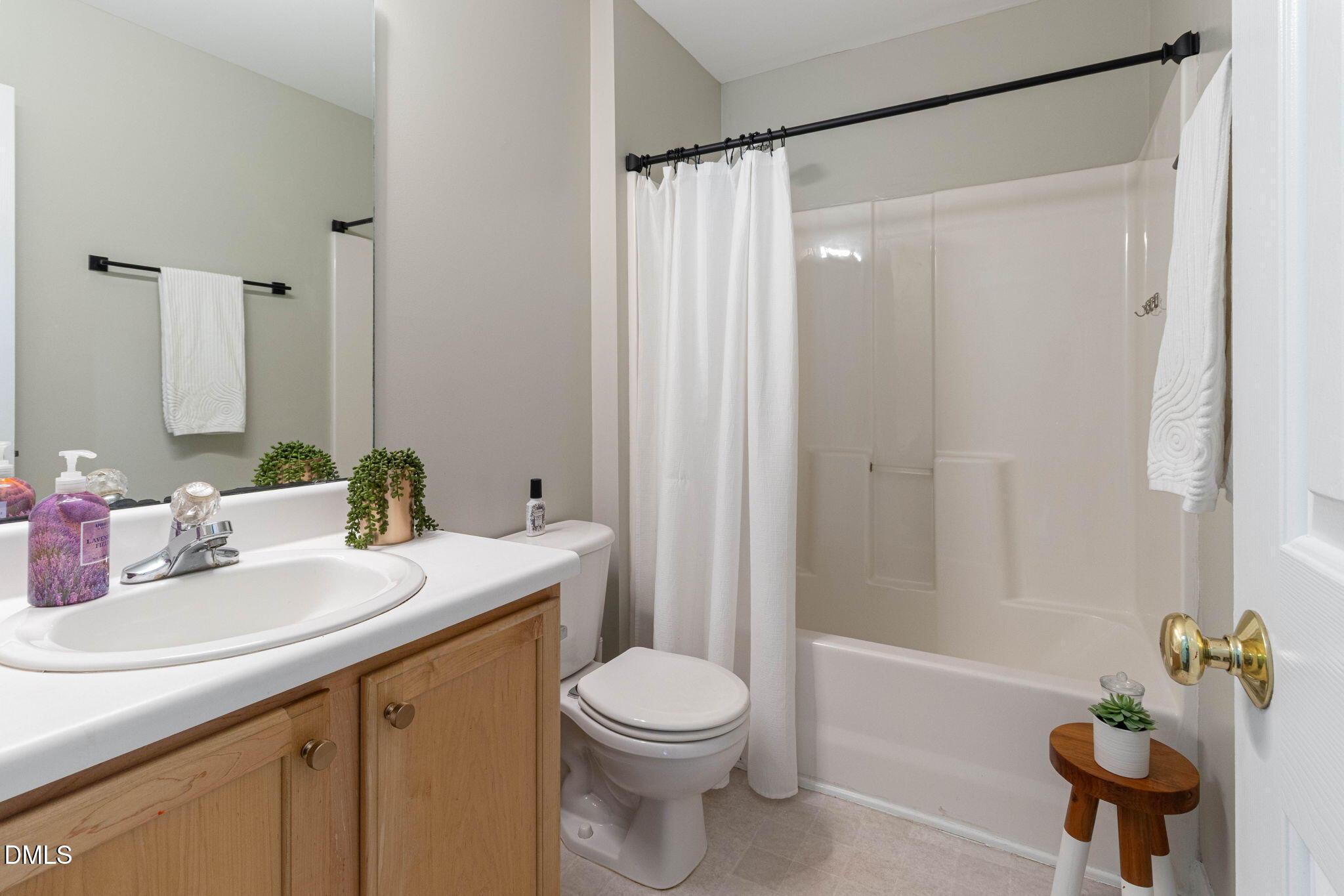 1513 Solunar Court Property Photo 21