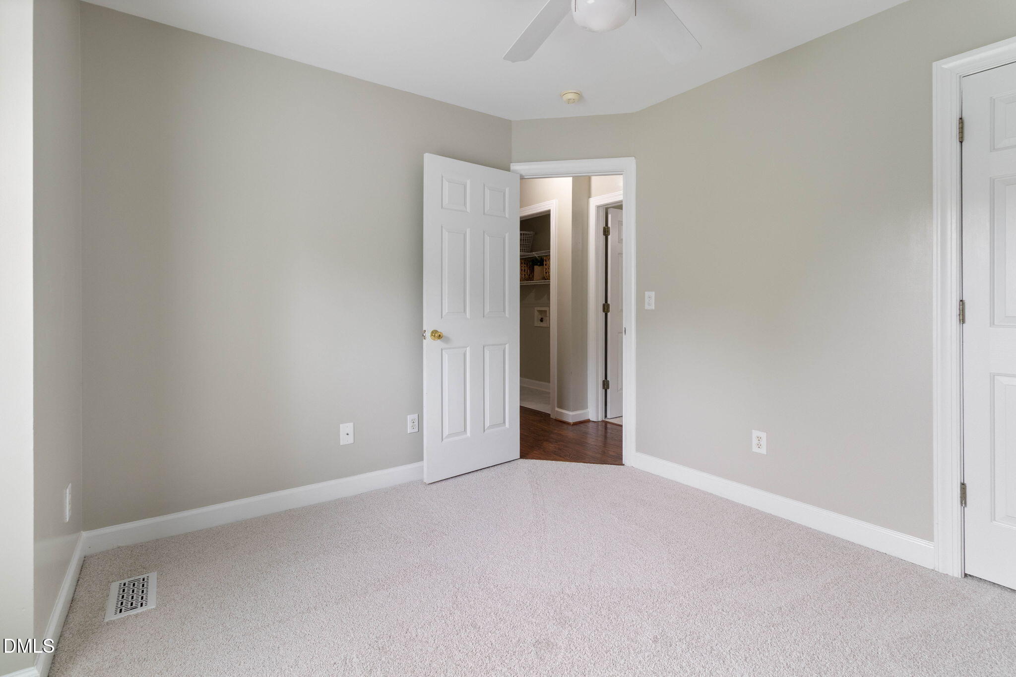 1513 Solunar Court Property Photo 26