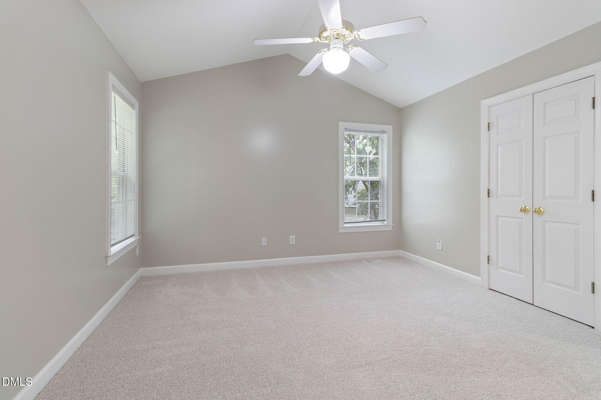 1513 Solunar Court Property Photo 32