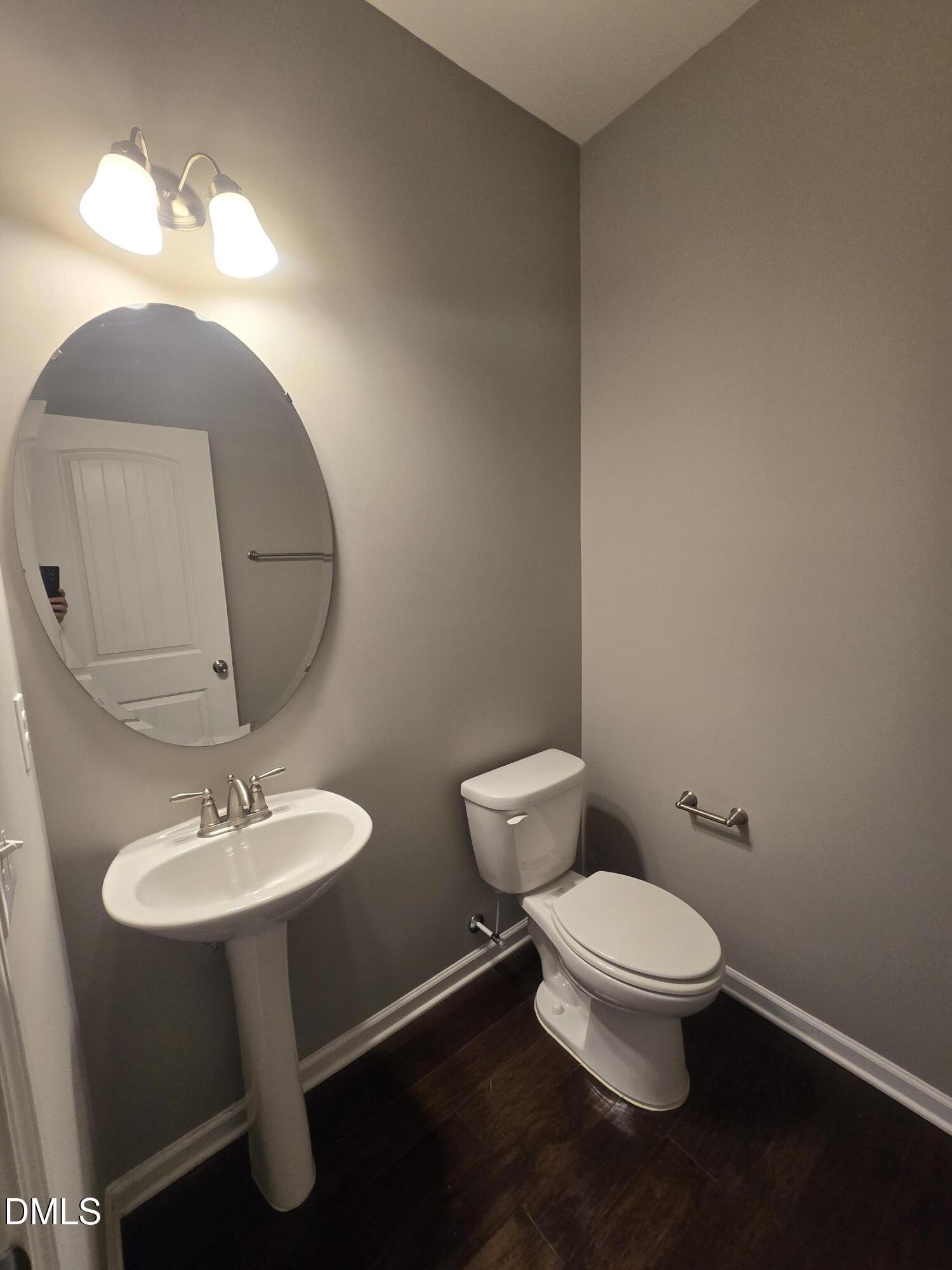 3917 Valley Side Court Property Photo 7