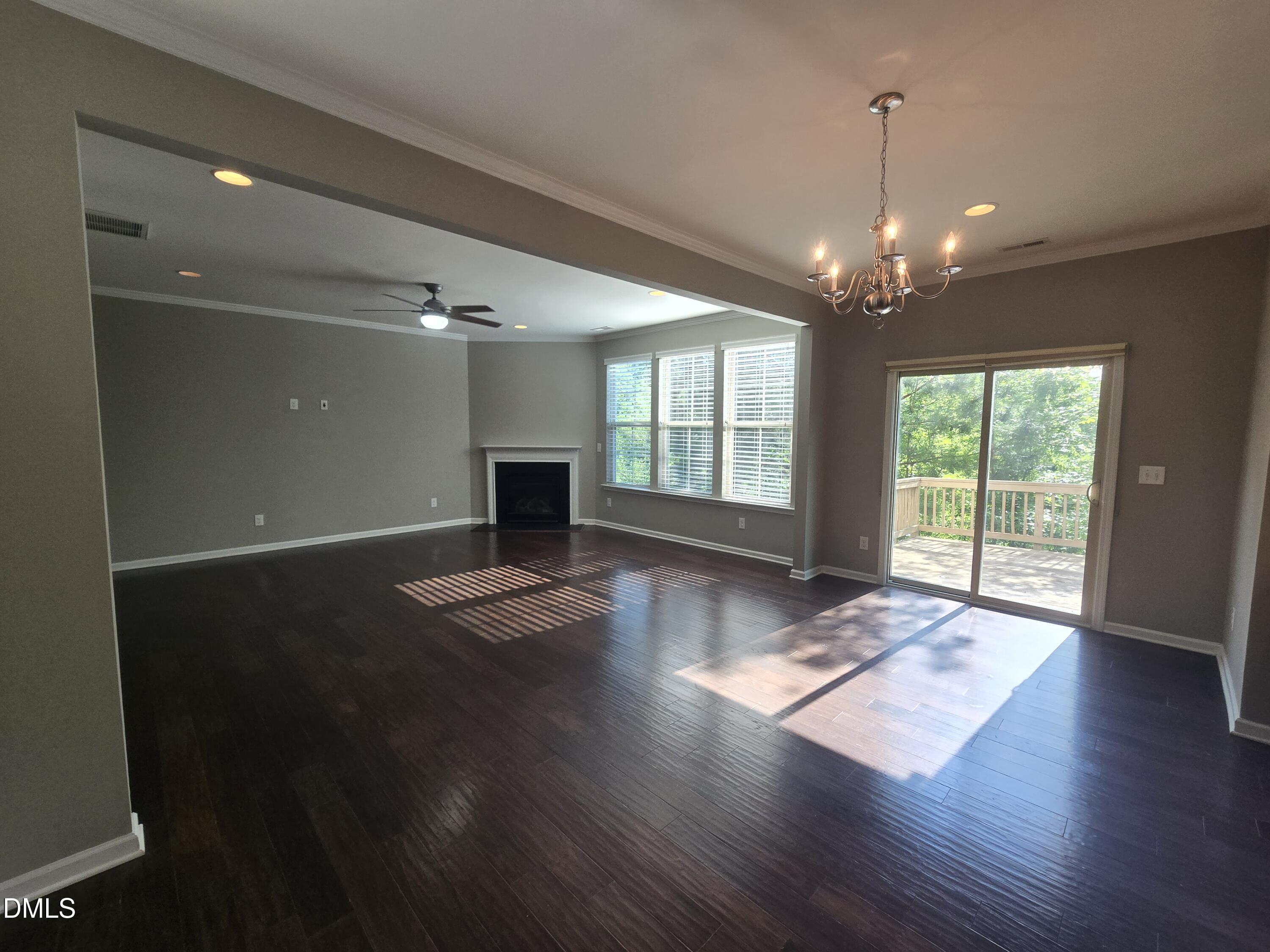 3917 Valley Side Court Property Photo 9