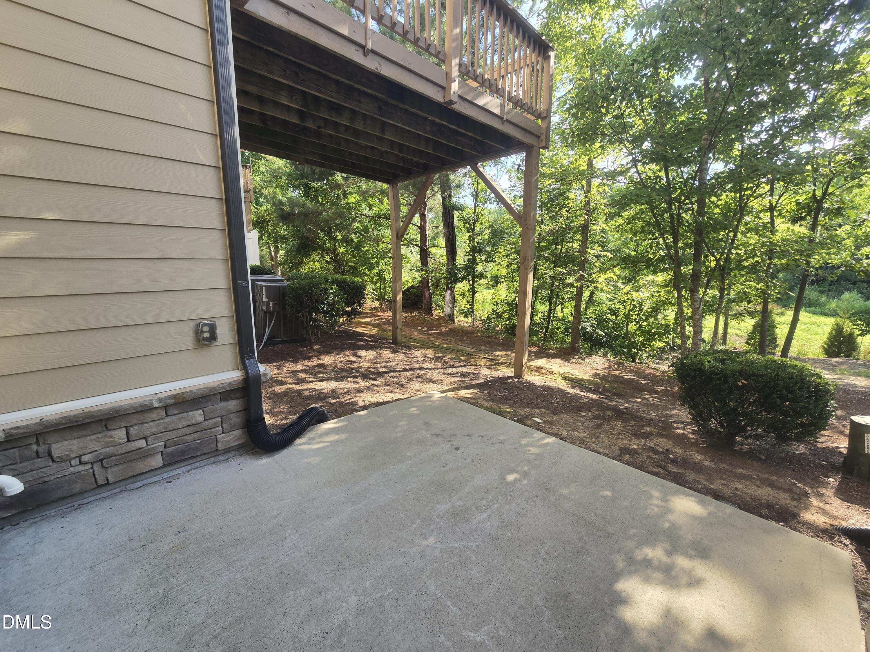 3917 Valley Side Court Property Photo 23