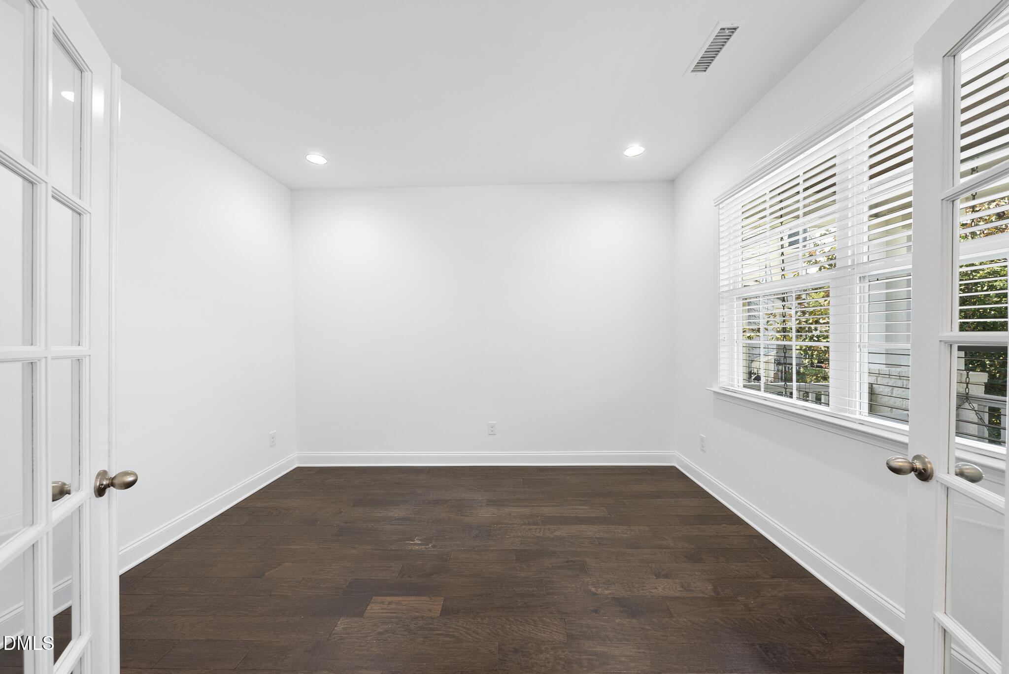 104 Inkwood Place Property Photo 2