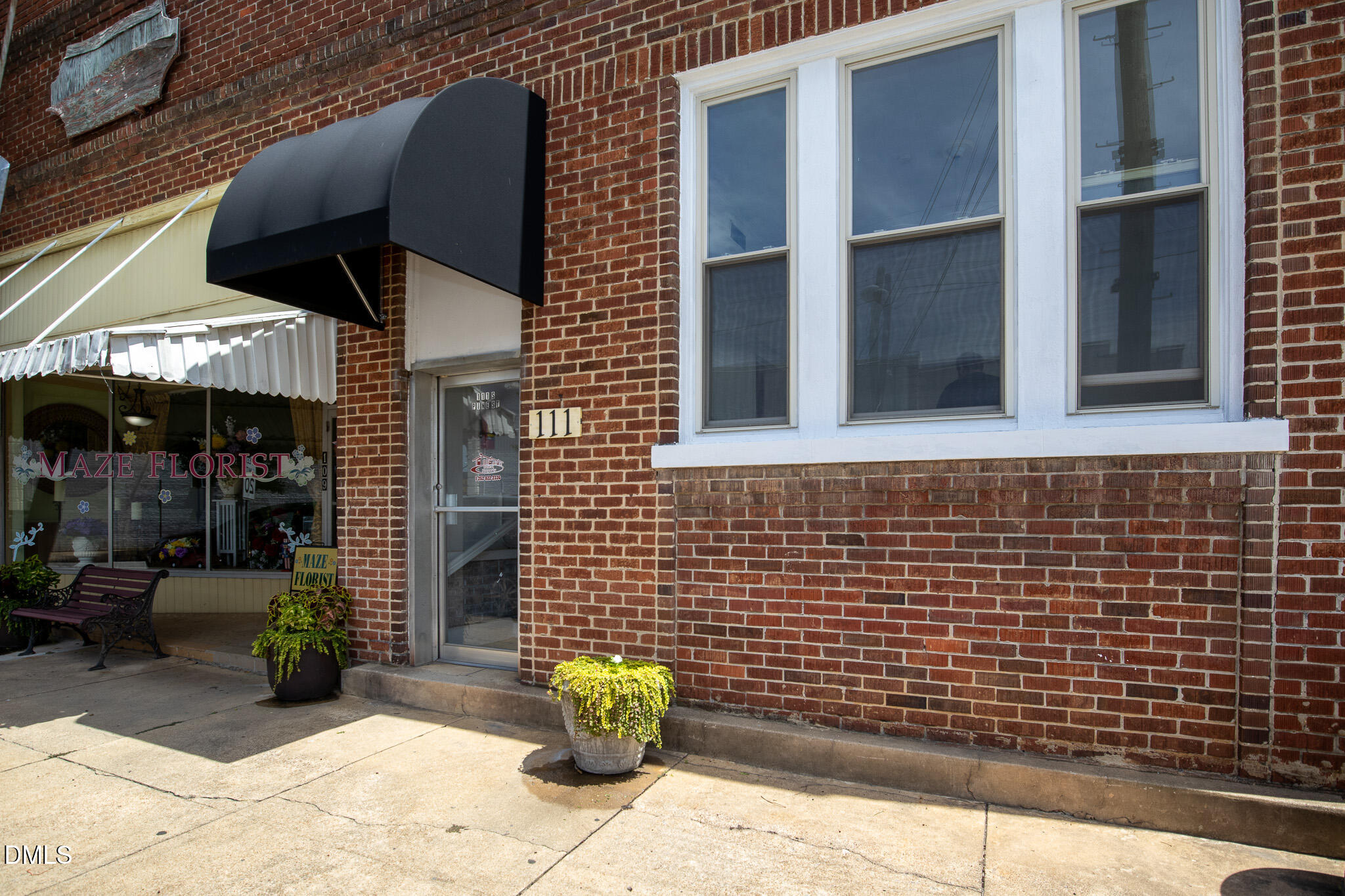 111 S Pine Street Property Photo 2