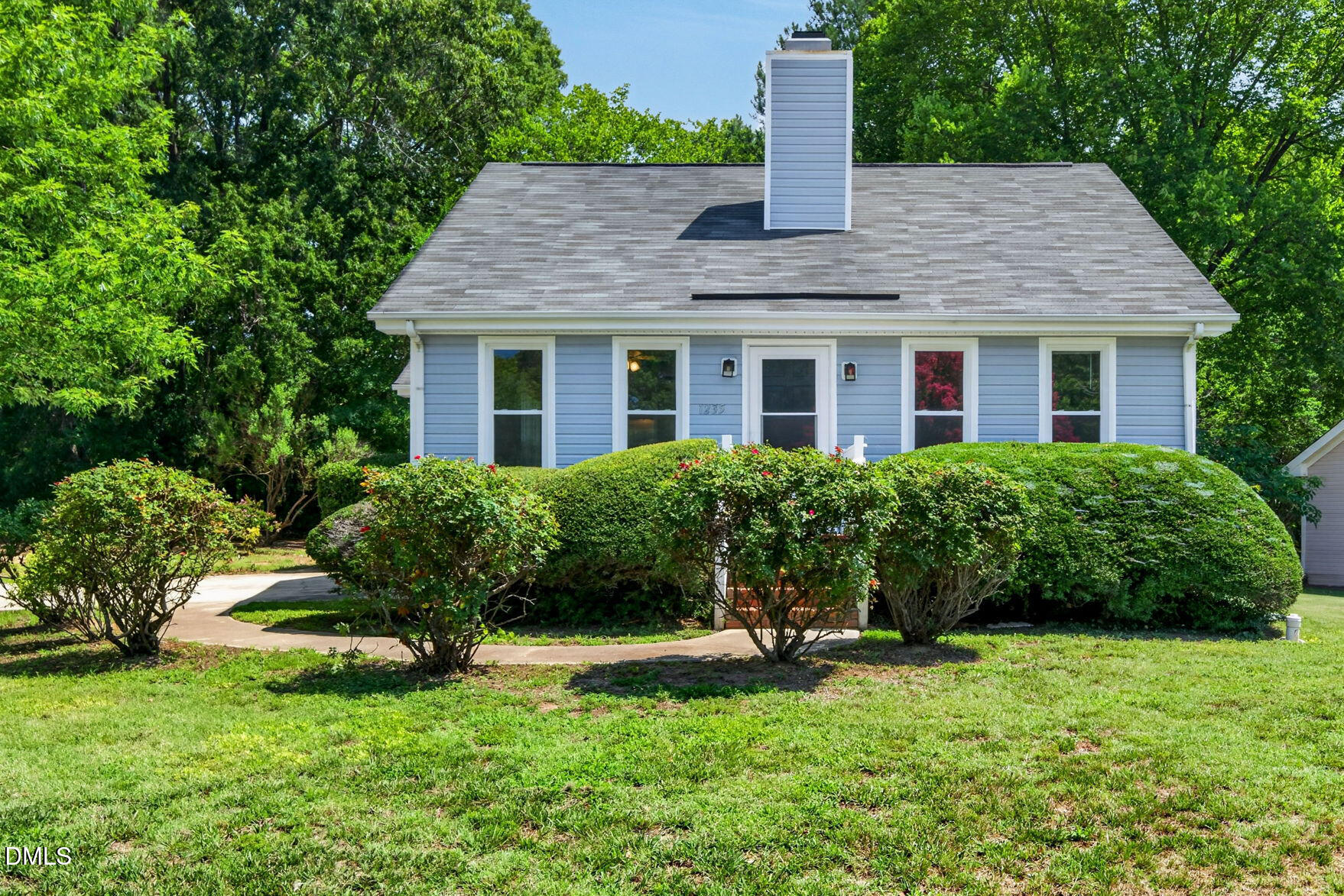 1235 Shakentown Street Property Photo 1