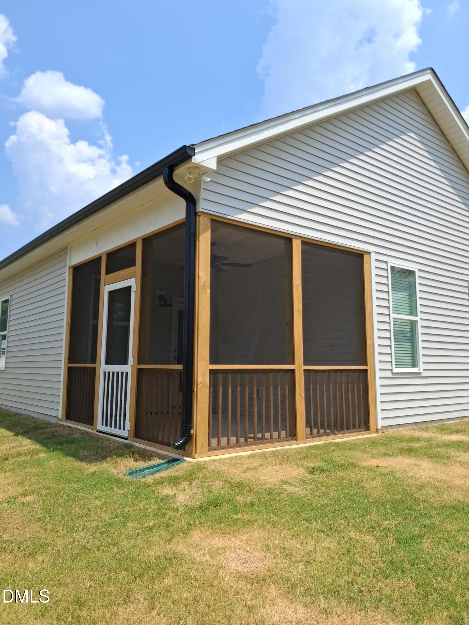 87 Goldenrod Loop Property Photo 5