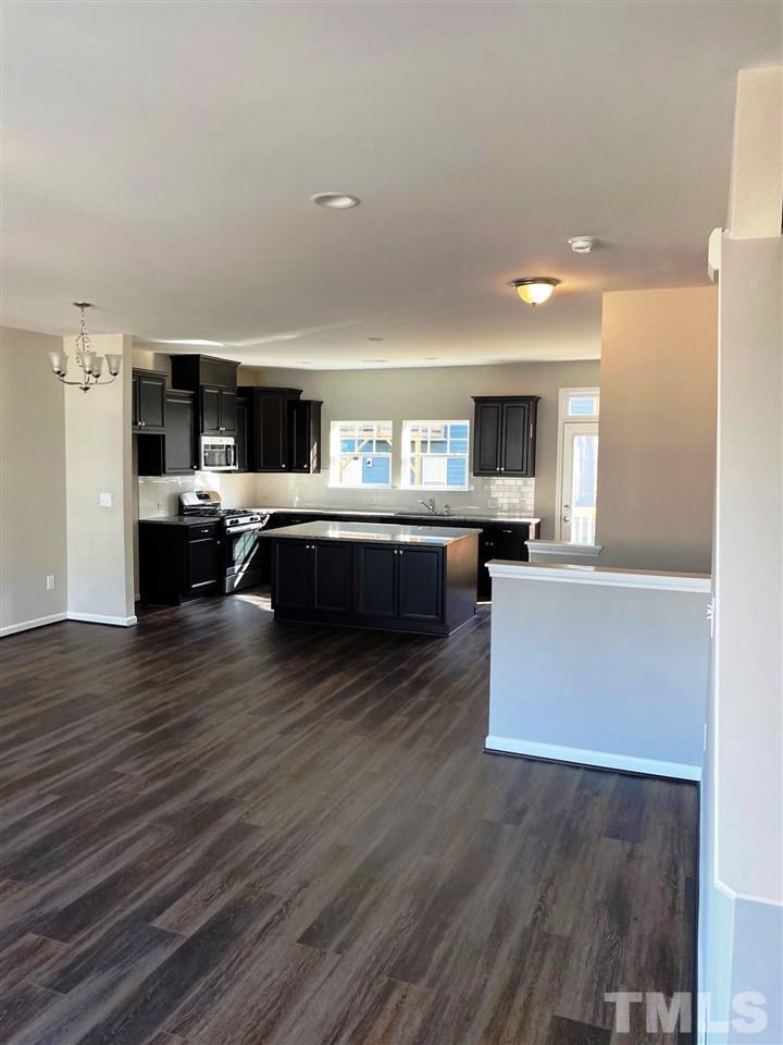 1013 Larabee Lane Property Photo 10
