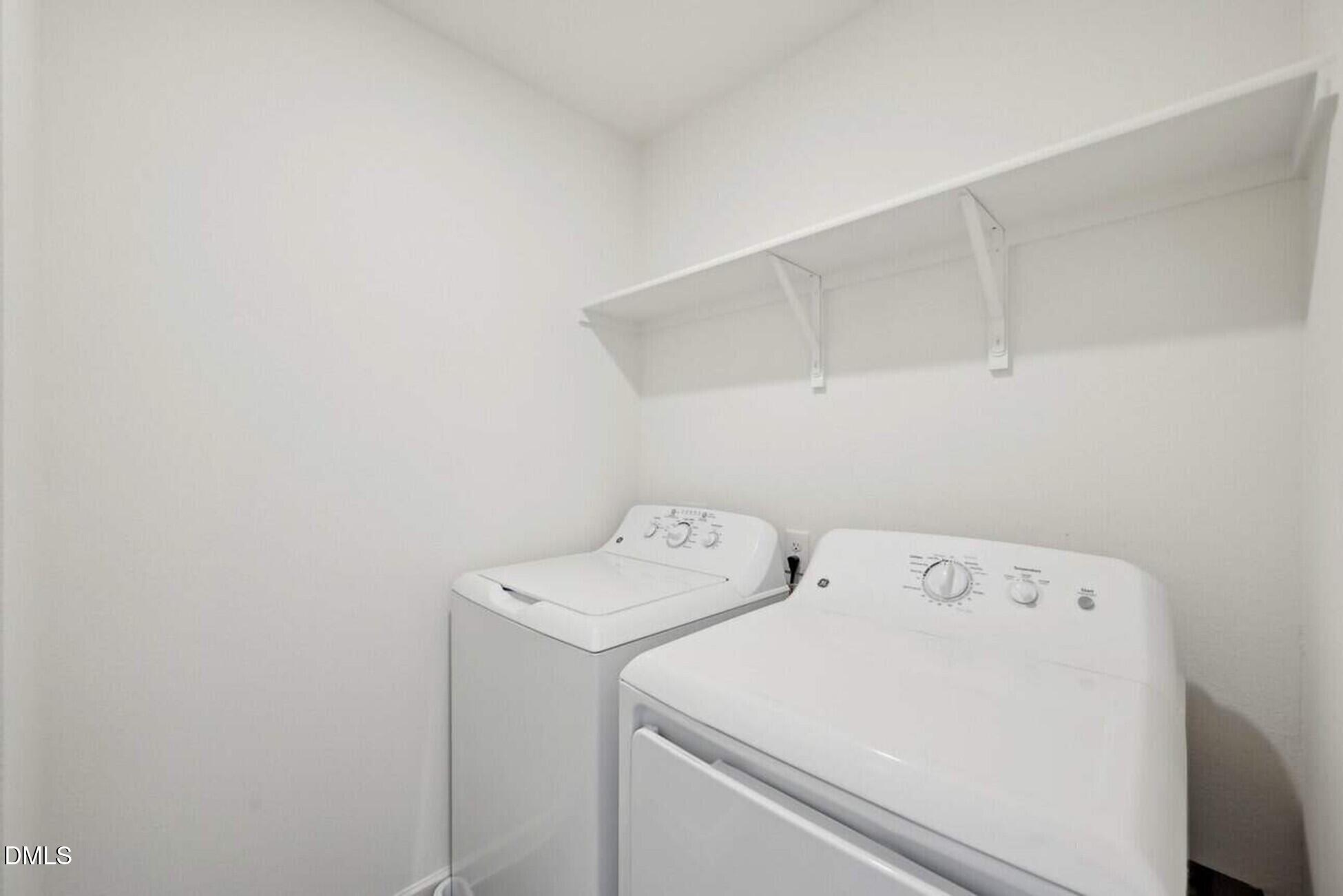 103 Valvanos Way Property Photo 4