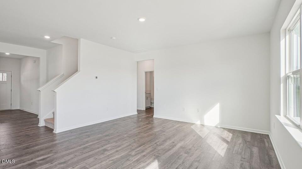 194 Saddle Mare Street Property Photo 3