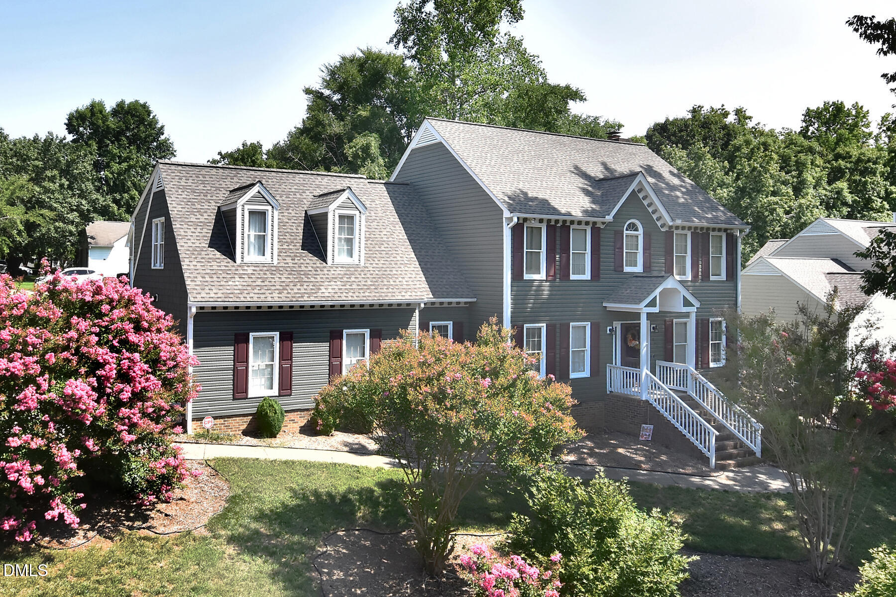 1 Timbercreek Court Property Photo 2