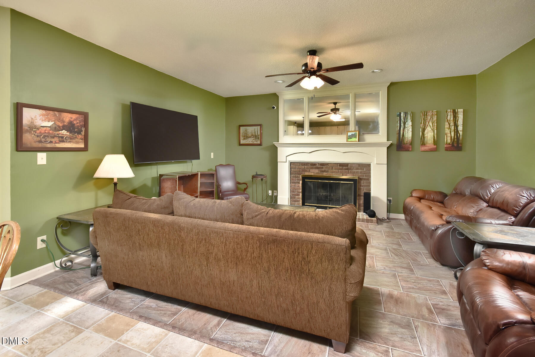 1 Timbercreek Court Property Photo 8