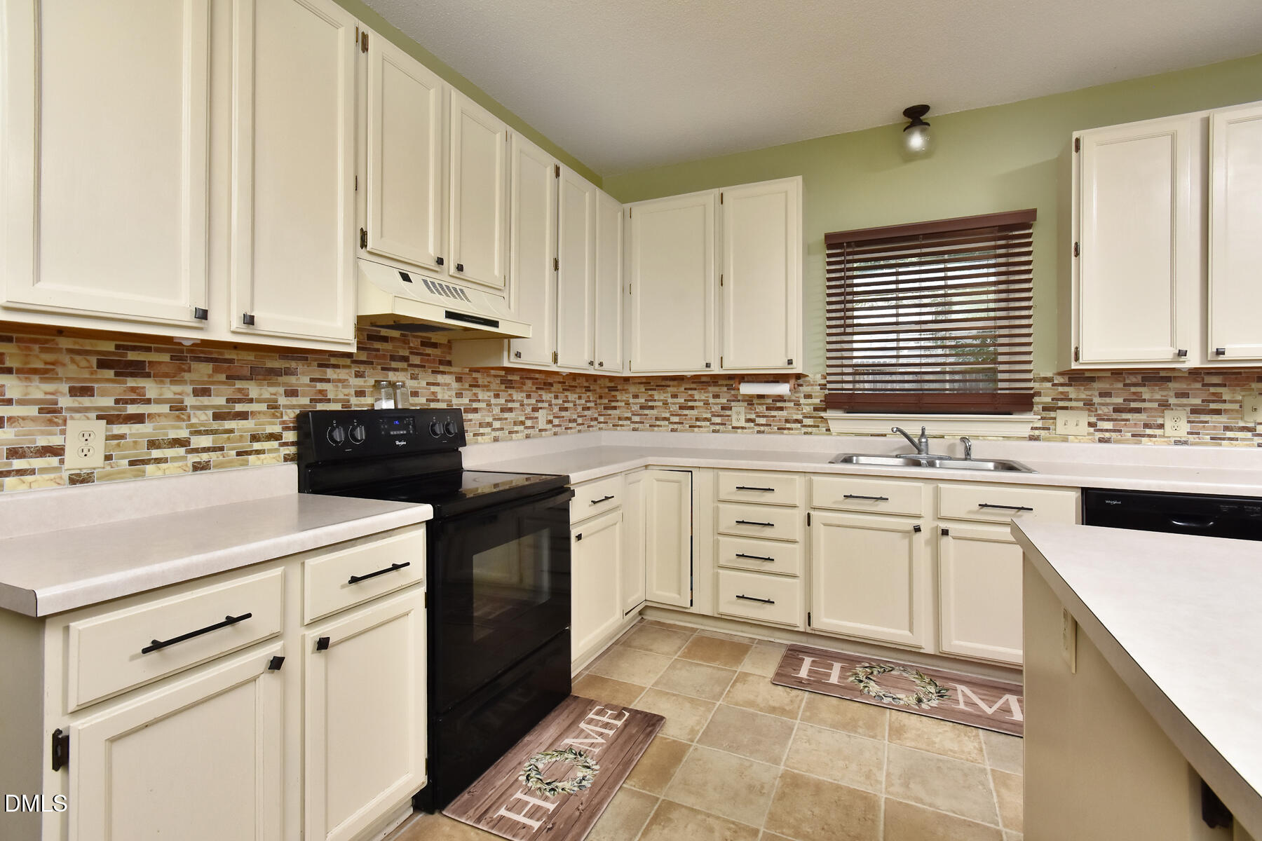 1 Timbercreek Court Property Photo 11