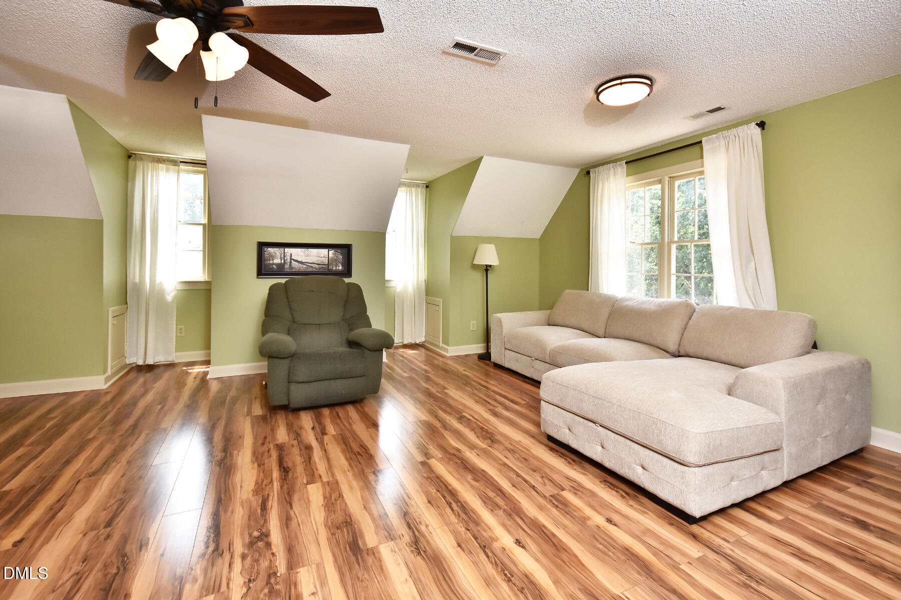 1 Timbercreek Court Property Photo 19