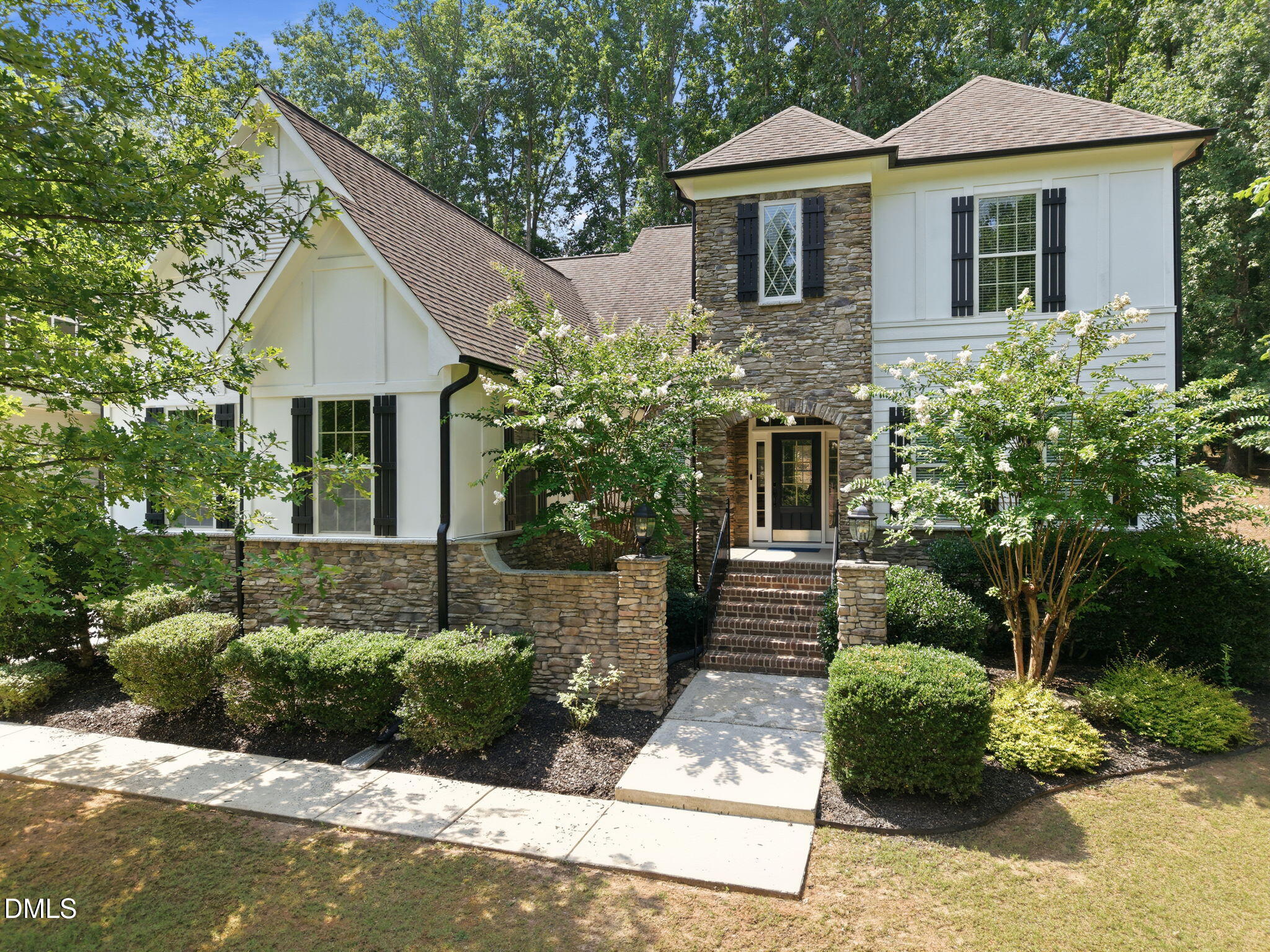 12913 Saxon Way Property Photo 1