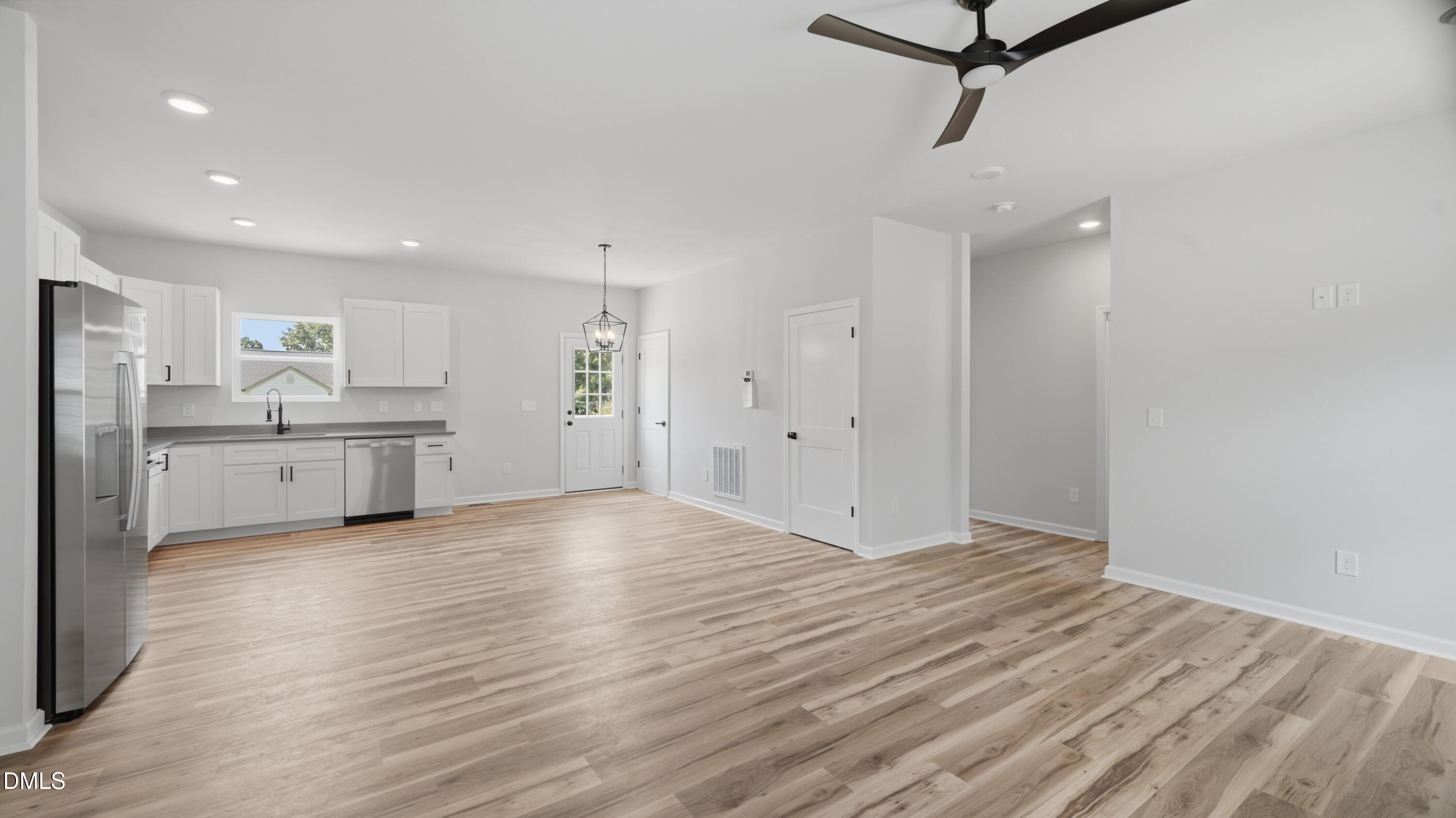 400 Crater Street Property Photo 10