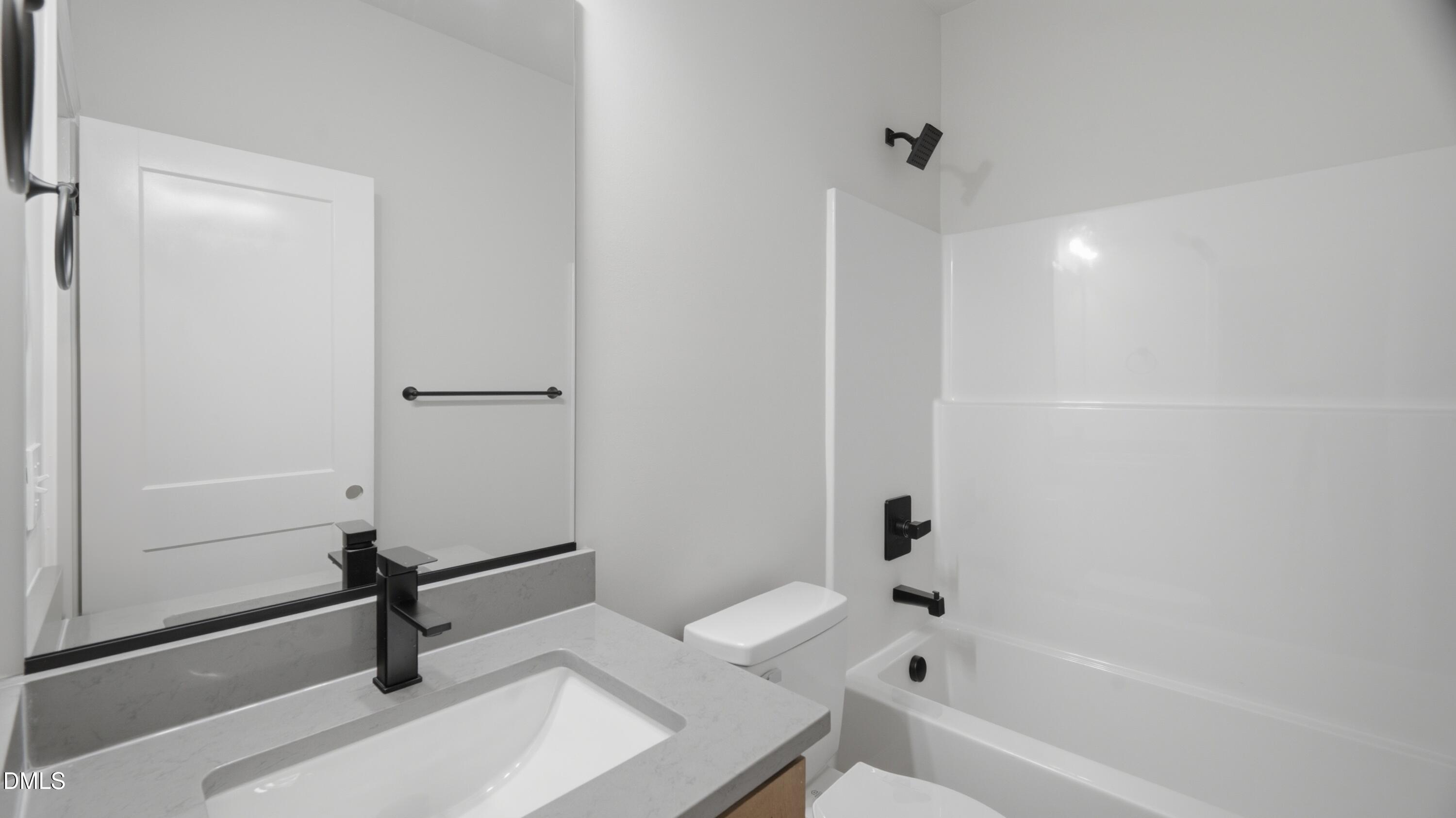 400 Crater Street Property Photo 13