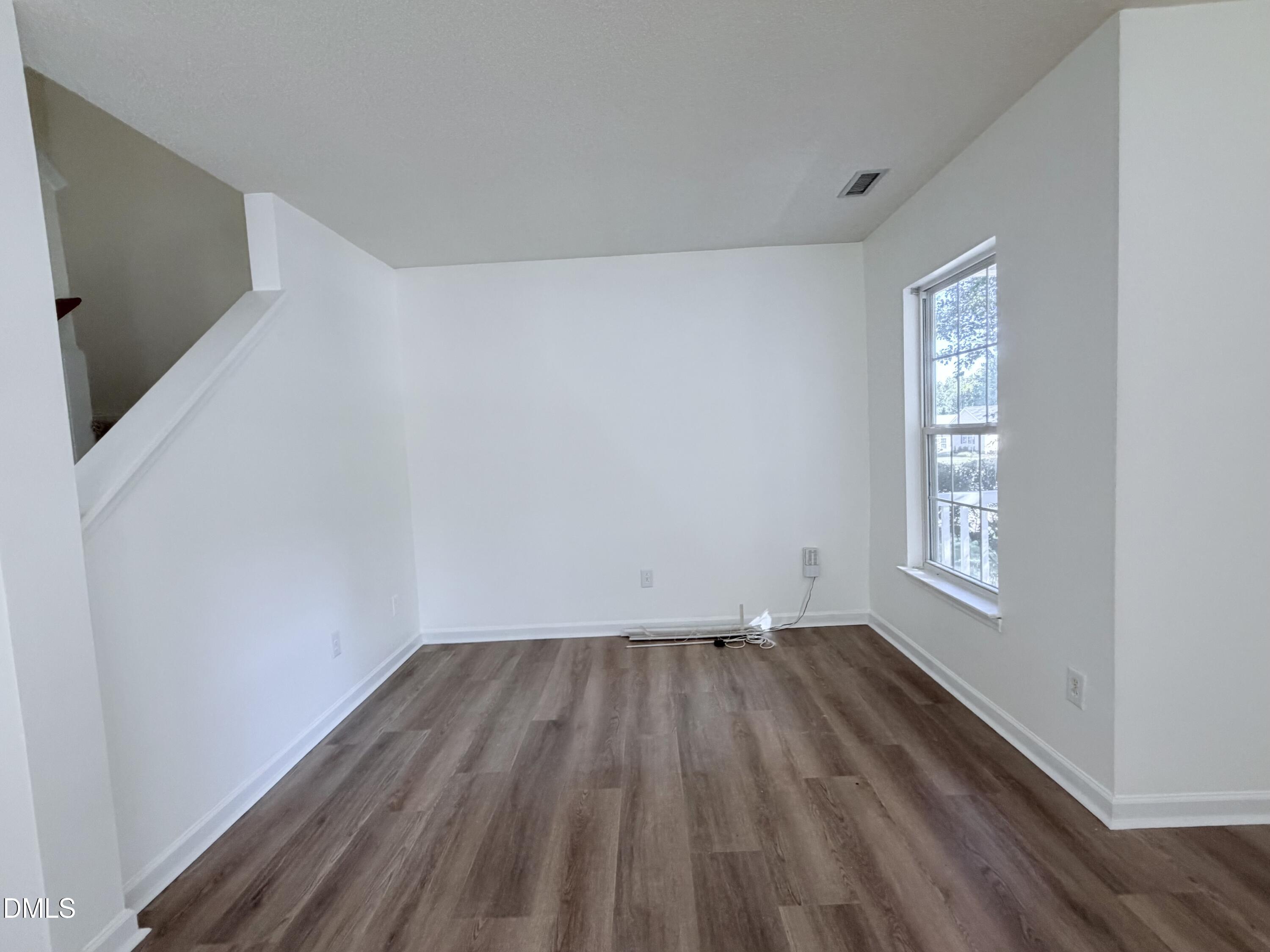 128 Evening Star Drive Property Photo 3