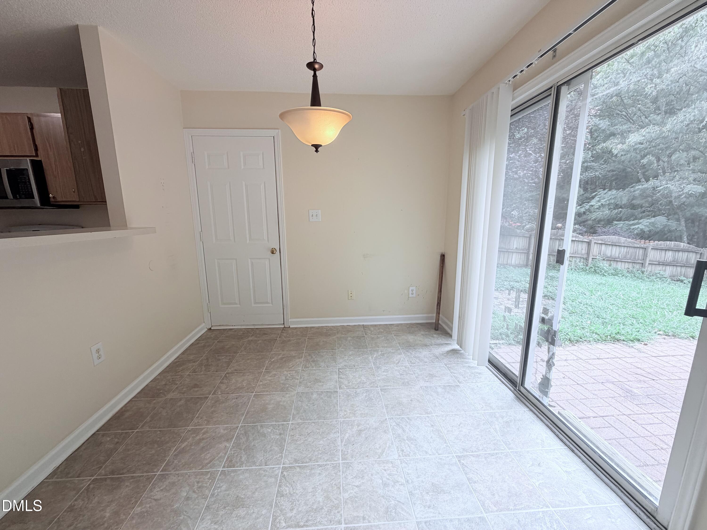 128 Evening Star Drive Property Photo 6