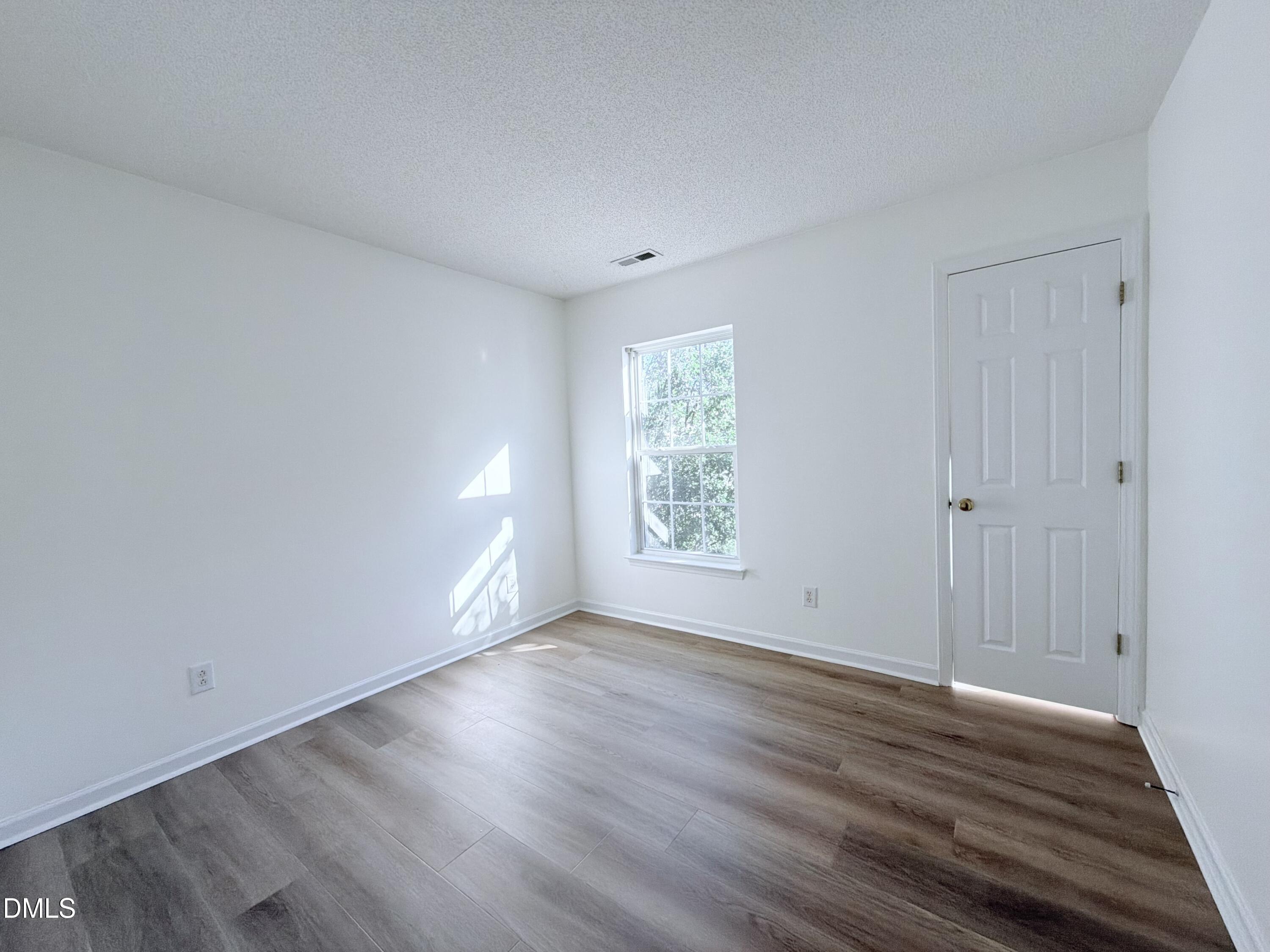 128 Evening Star Drive Property Photo 7