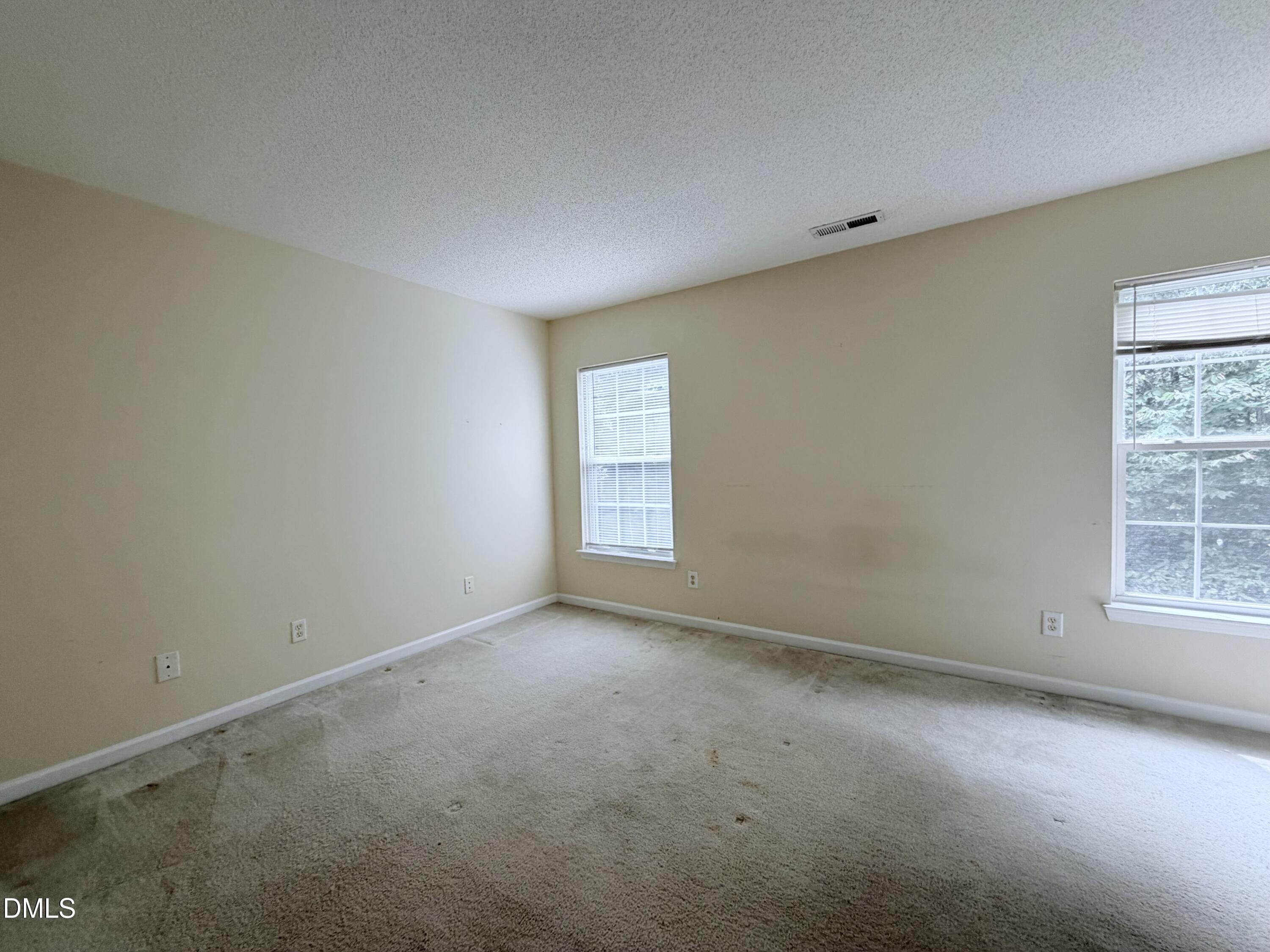 128 Evening Star Drive Property Photo 10