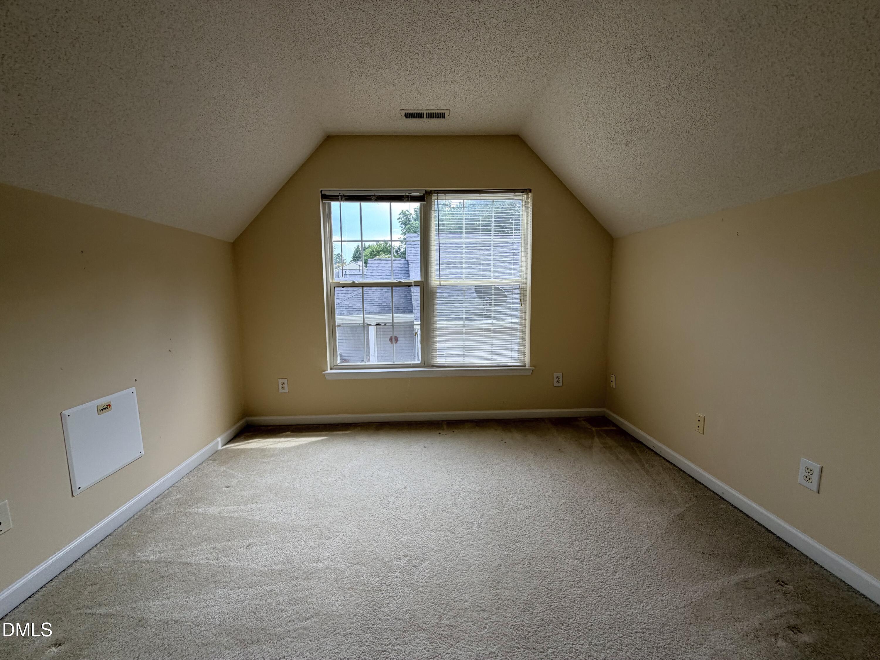 128 Evening Star Drive Property Photo 13