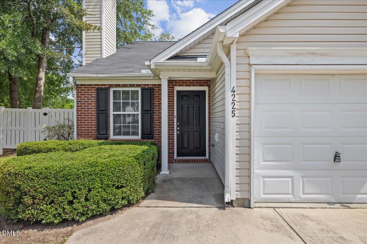 4225 Lake Woodard Drive Property Photo 4