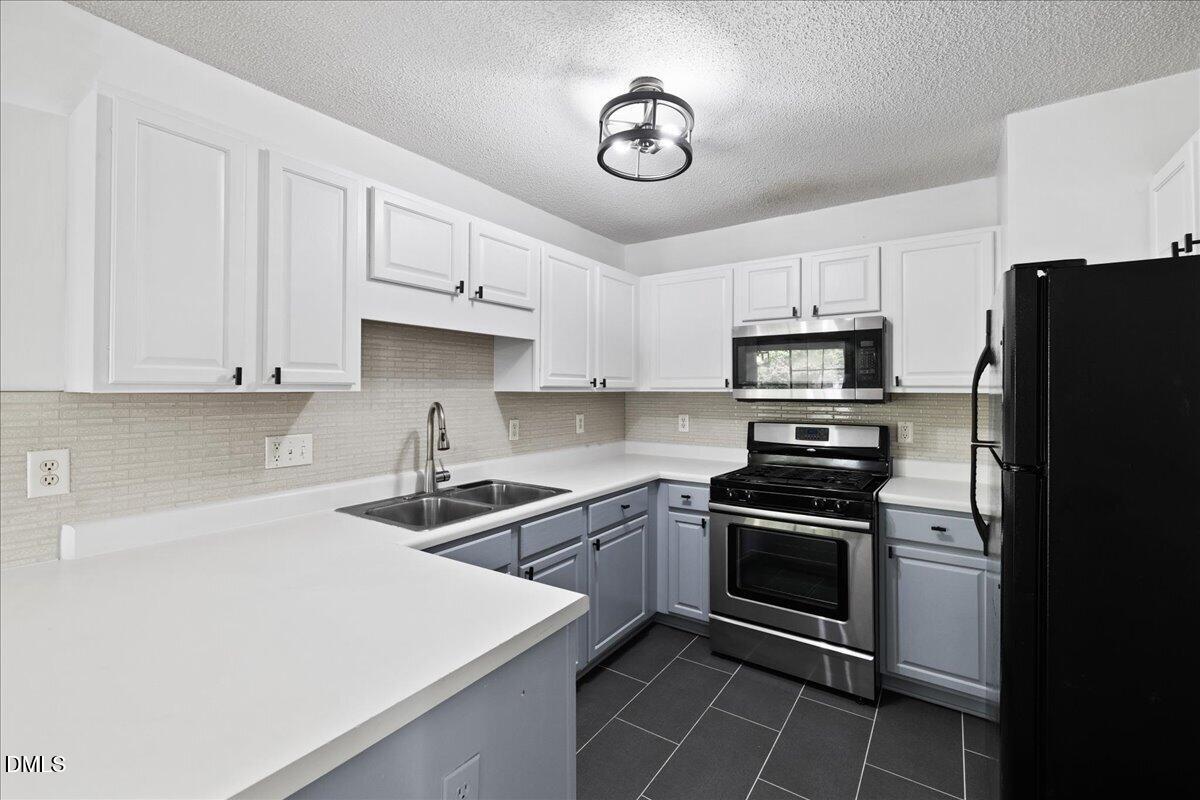 4225 Lake Woodard Drive Property Photo 14