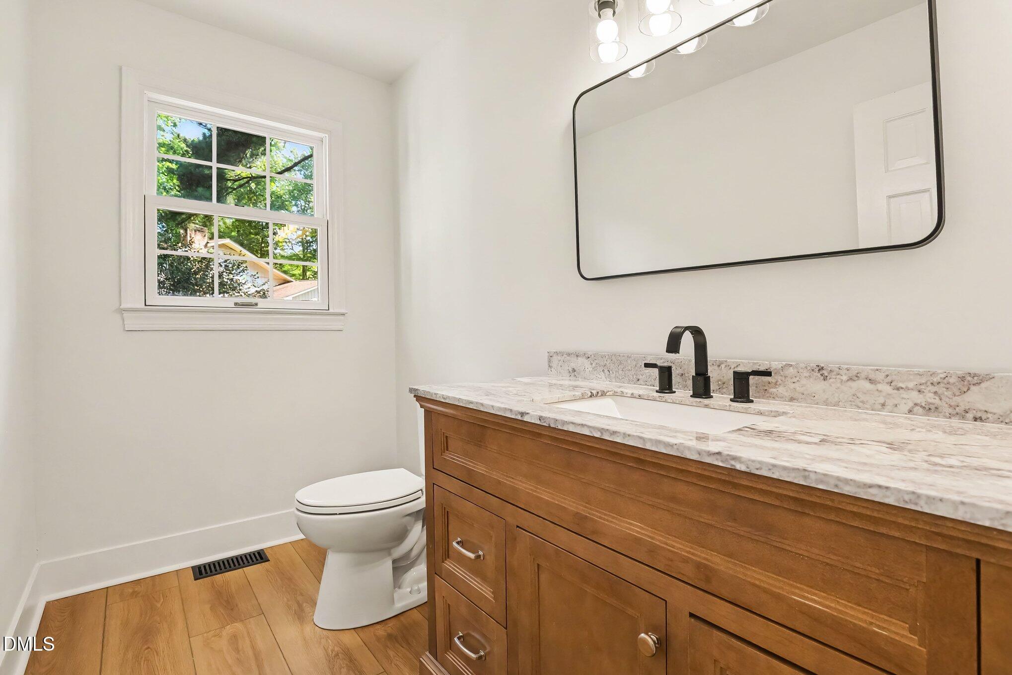 102 Amesbury Lane Property Photo 10