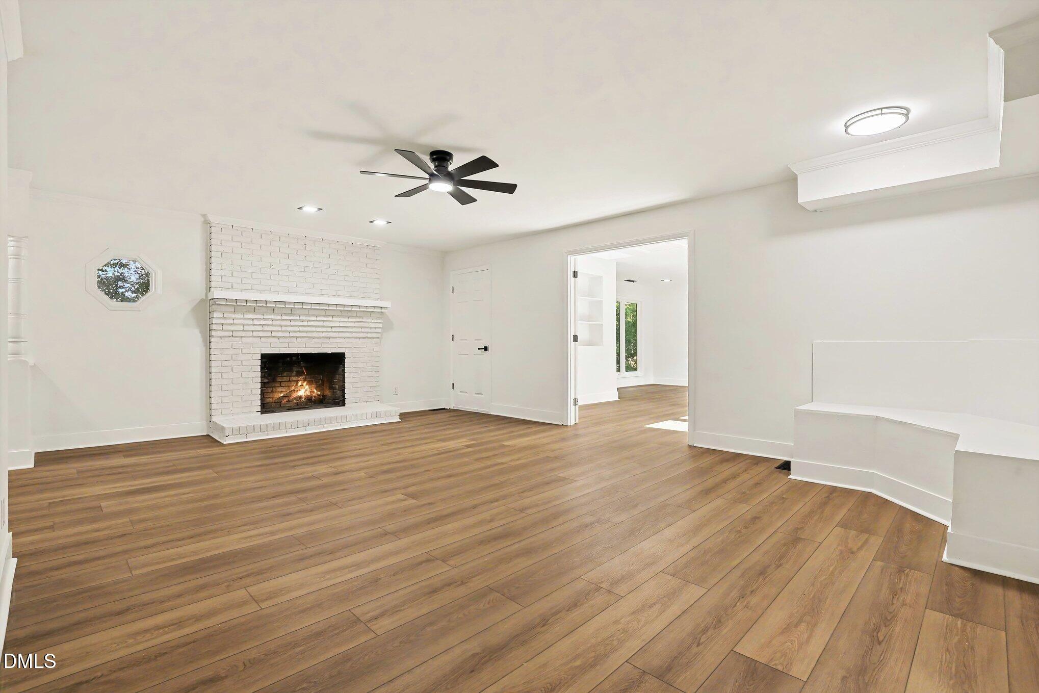 102 Amesbury Lane Property Photo 14