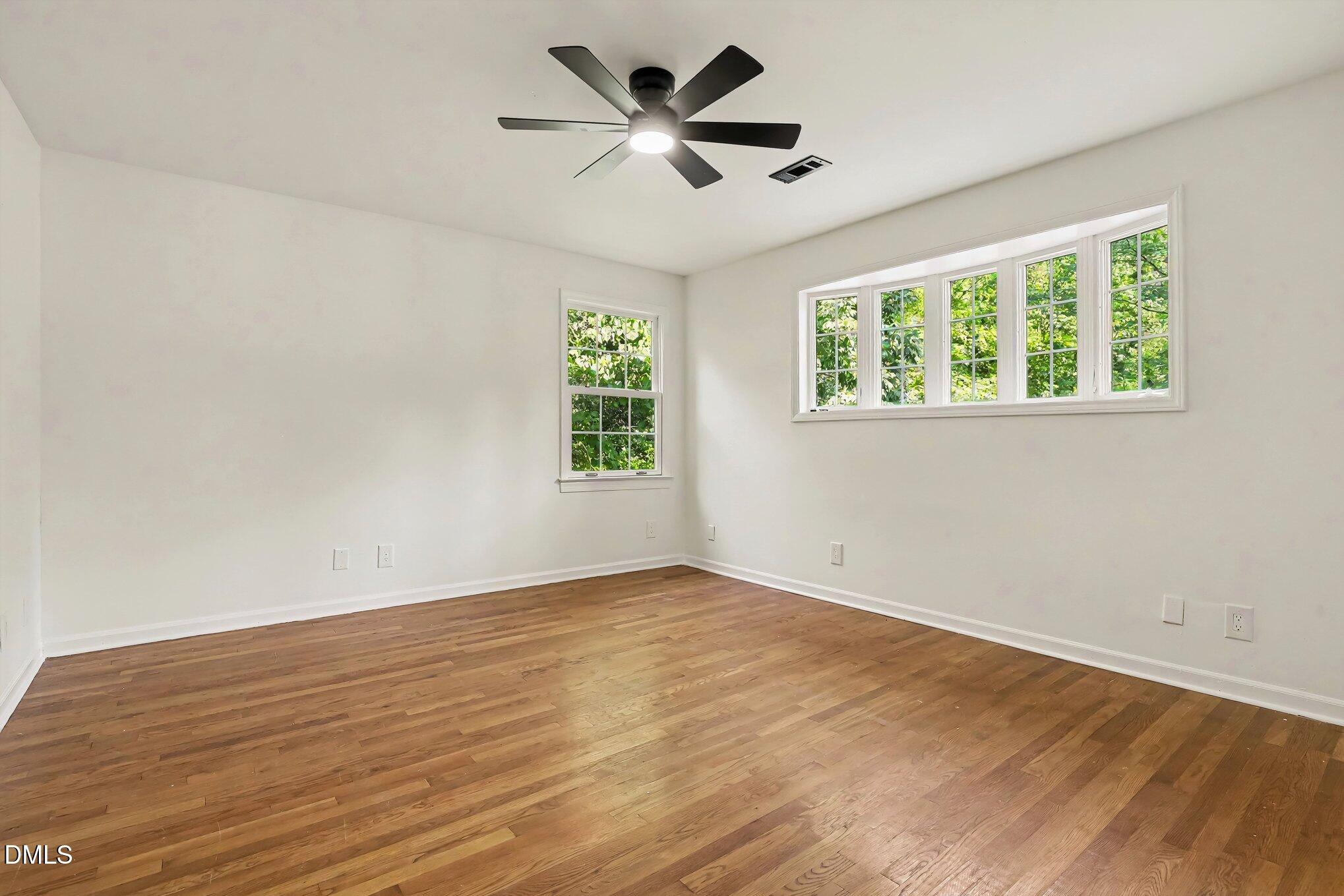 102 Amesbury Lane Property Photo 21