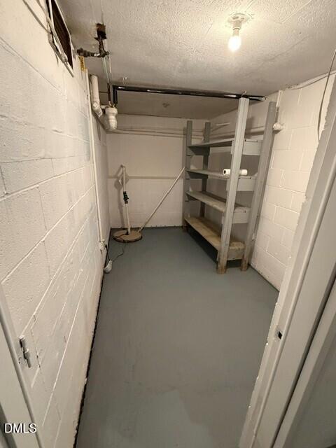 102 Amesbury Lane Property Photo 30