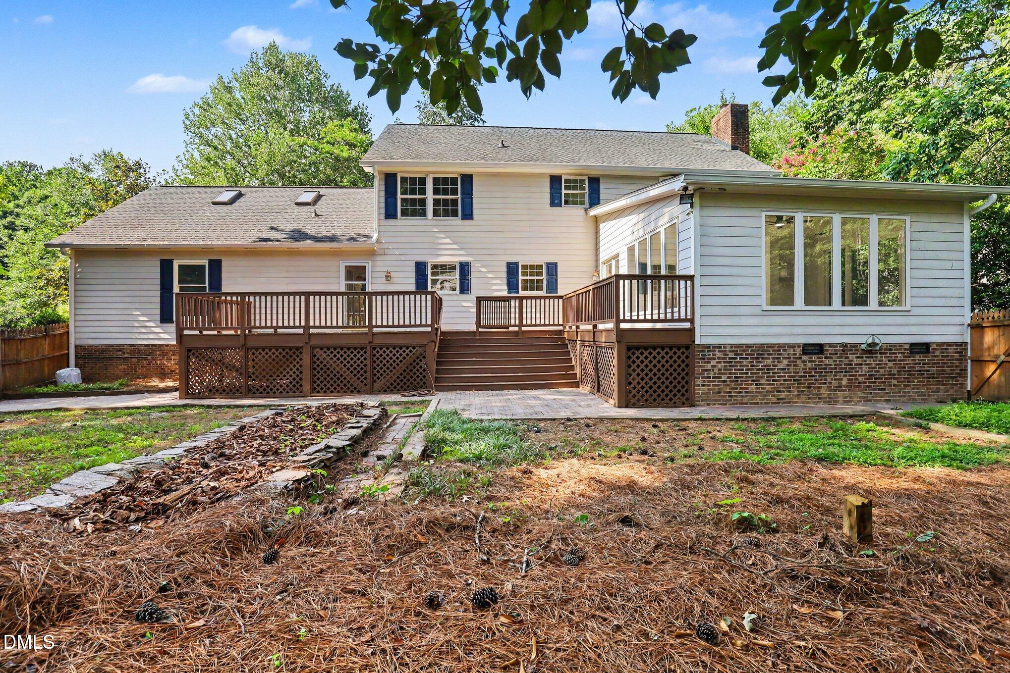102 Amesbury Lane Property Photo 32