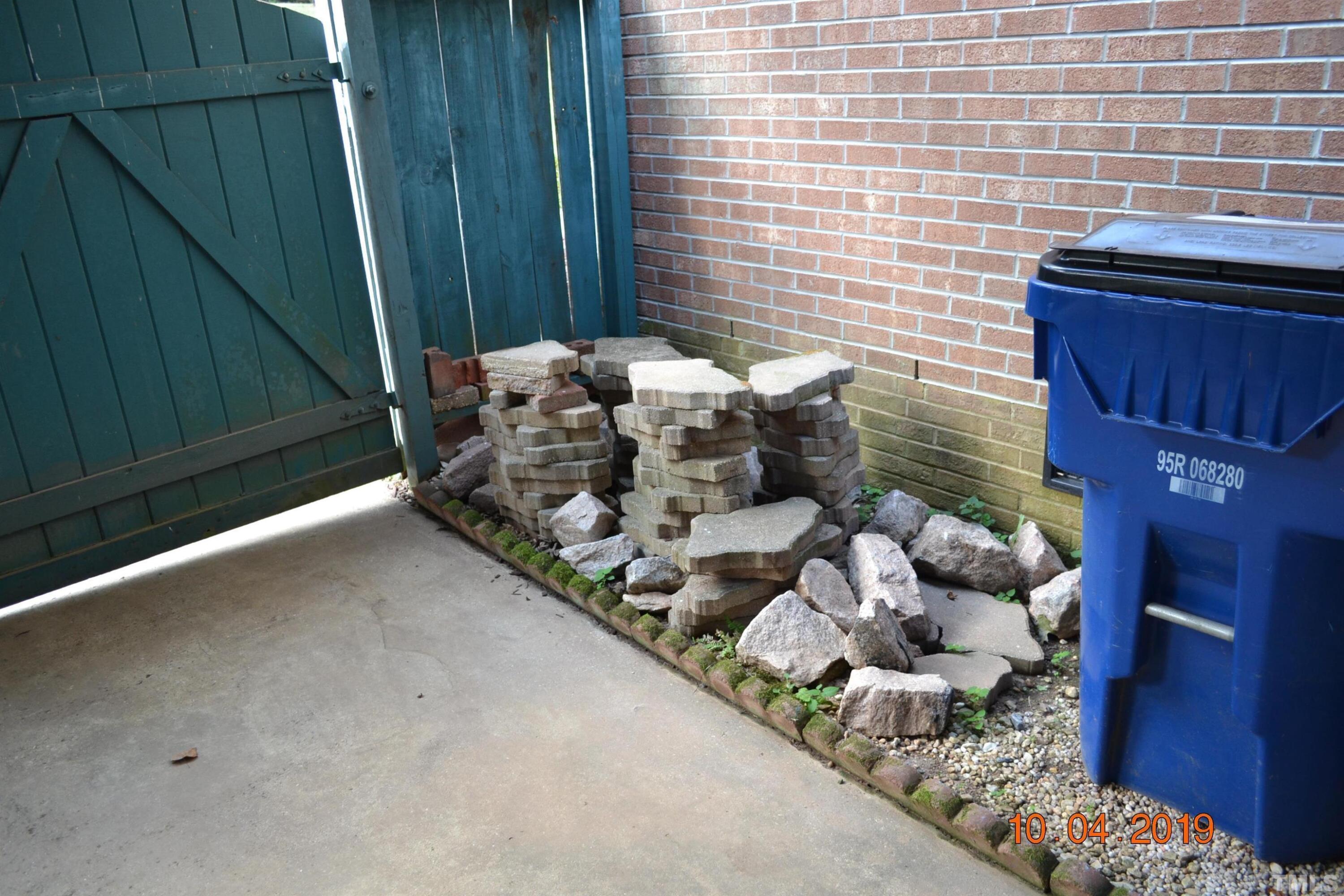 3316 Ashby Place Property Photo 8