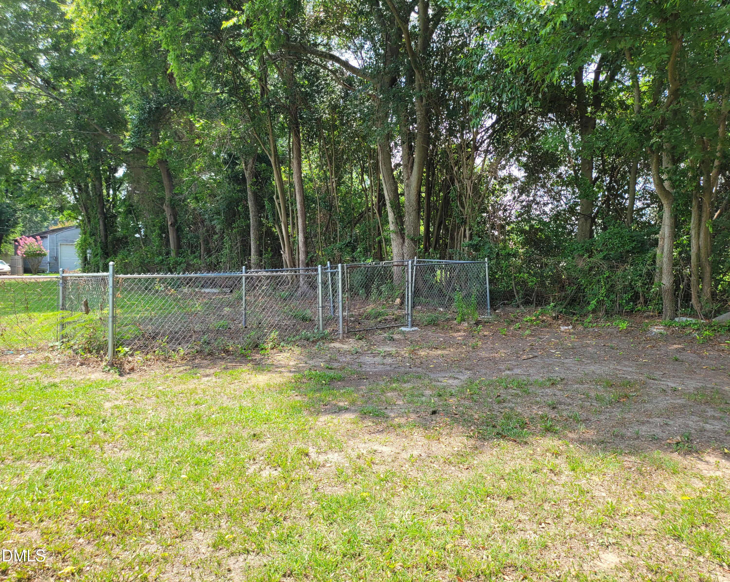 708 E Divine Street Property Photo 29