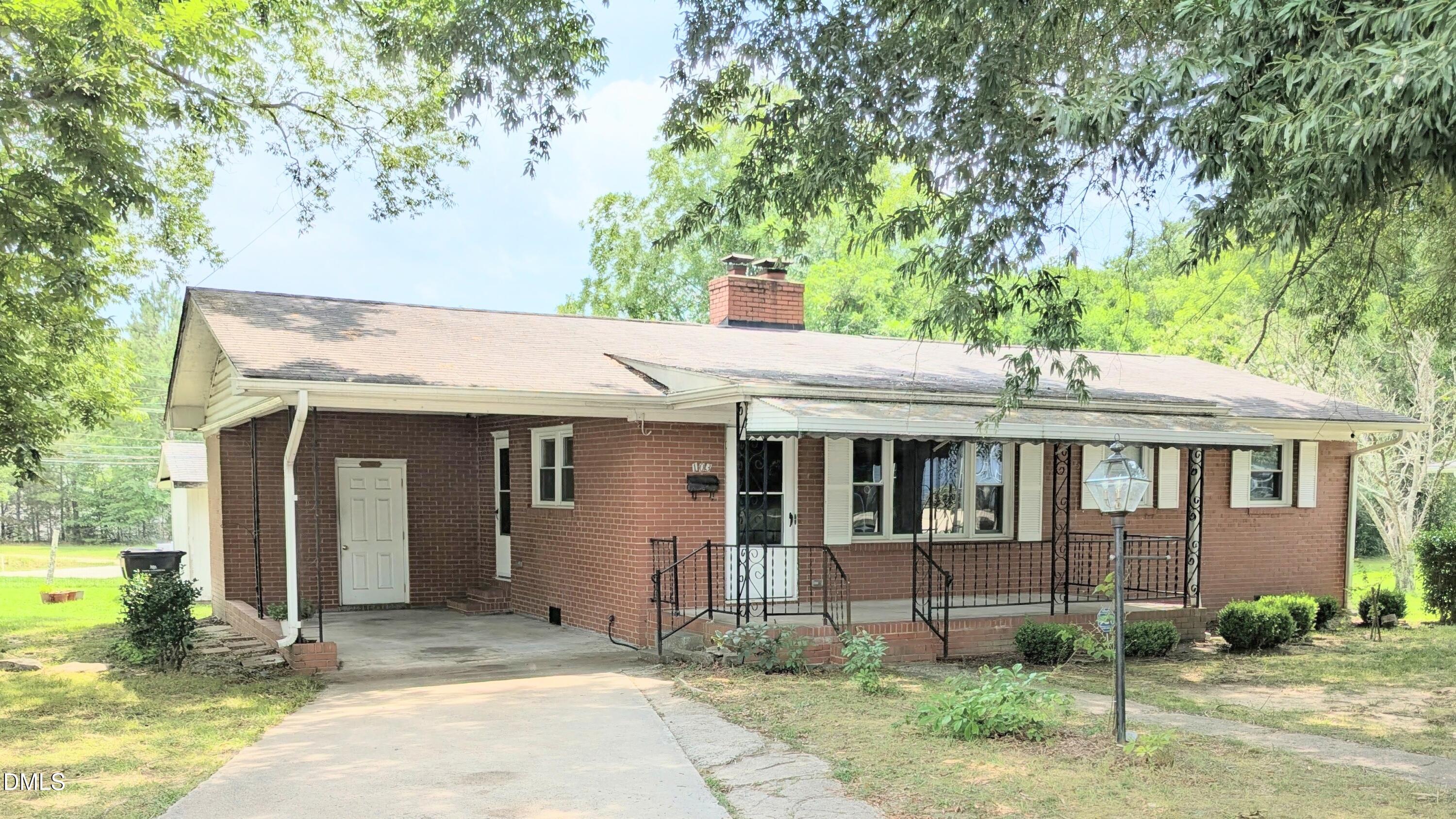 103 Hayes Property Photo 1