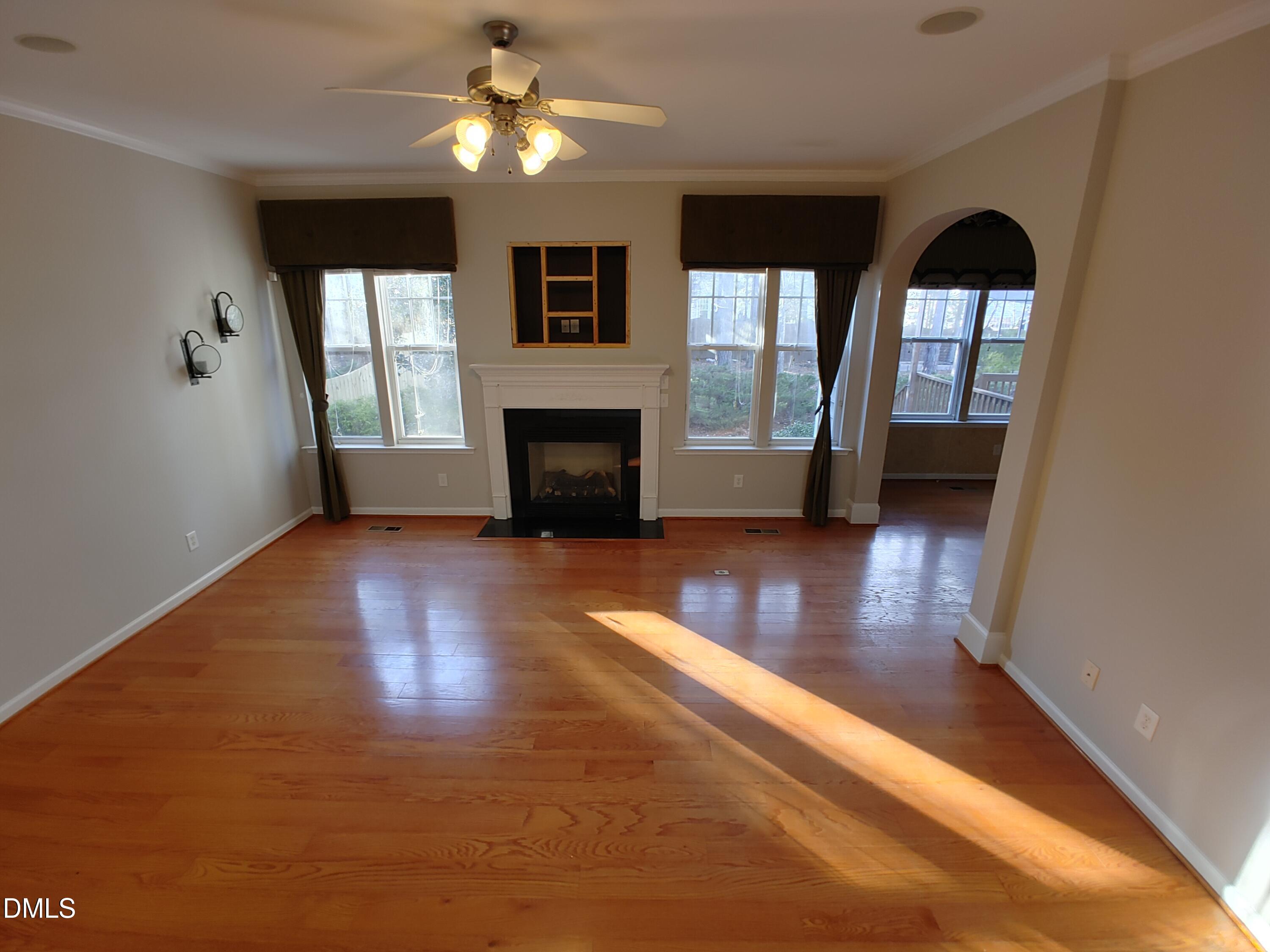 606 Lyon Tree Lane Property Photo 4