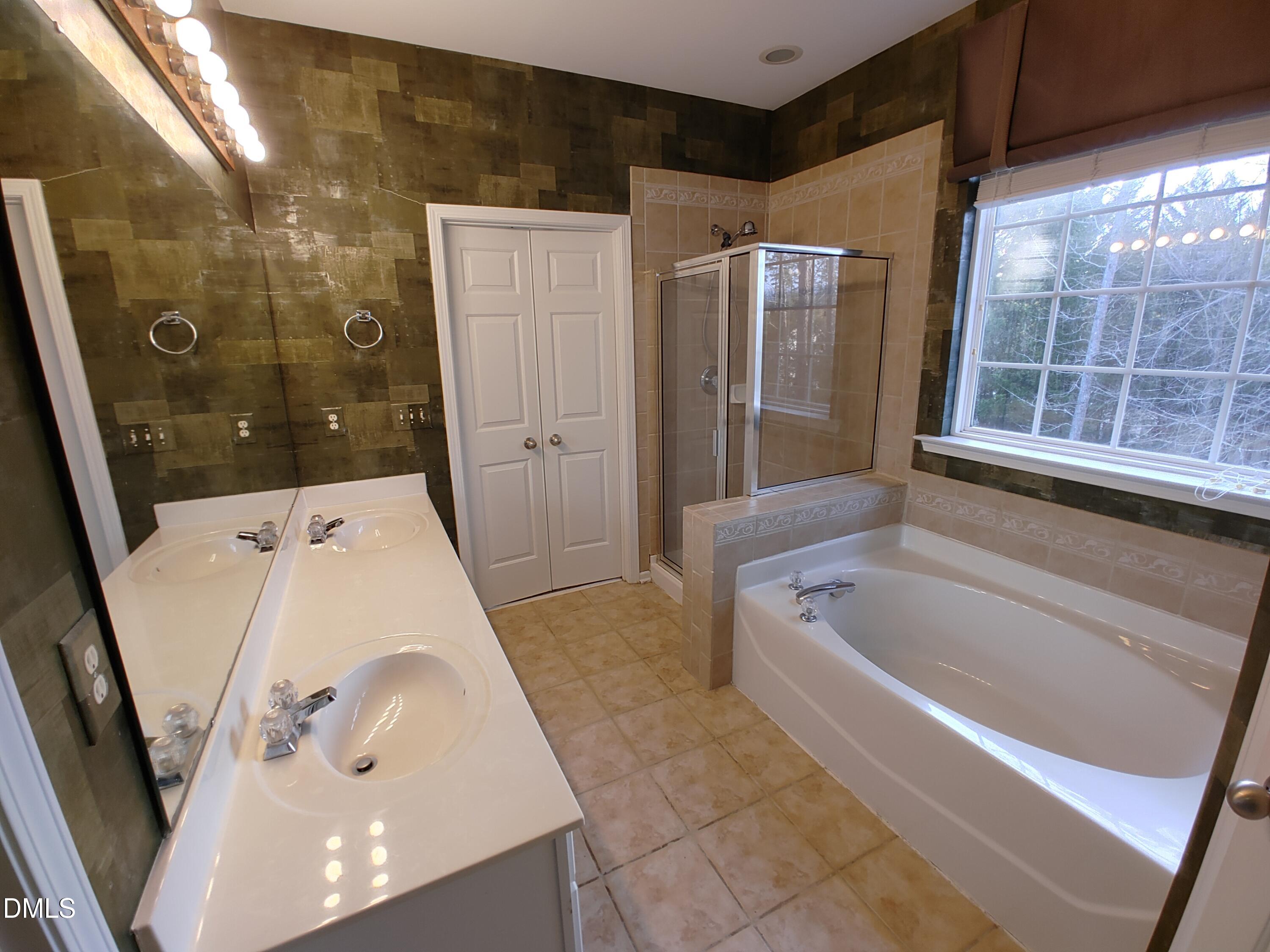 606 Lyon Tree Lane Property Photo 18