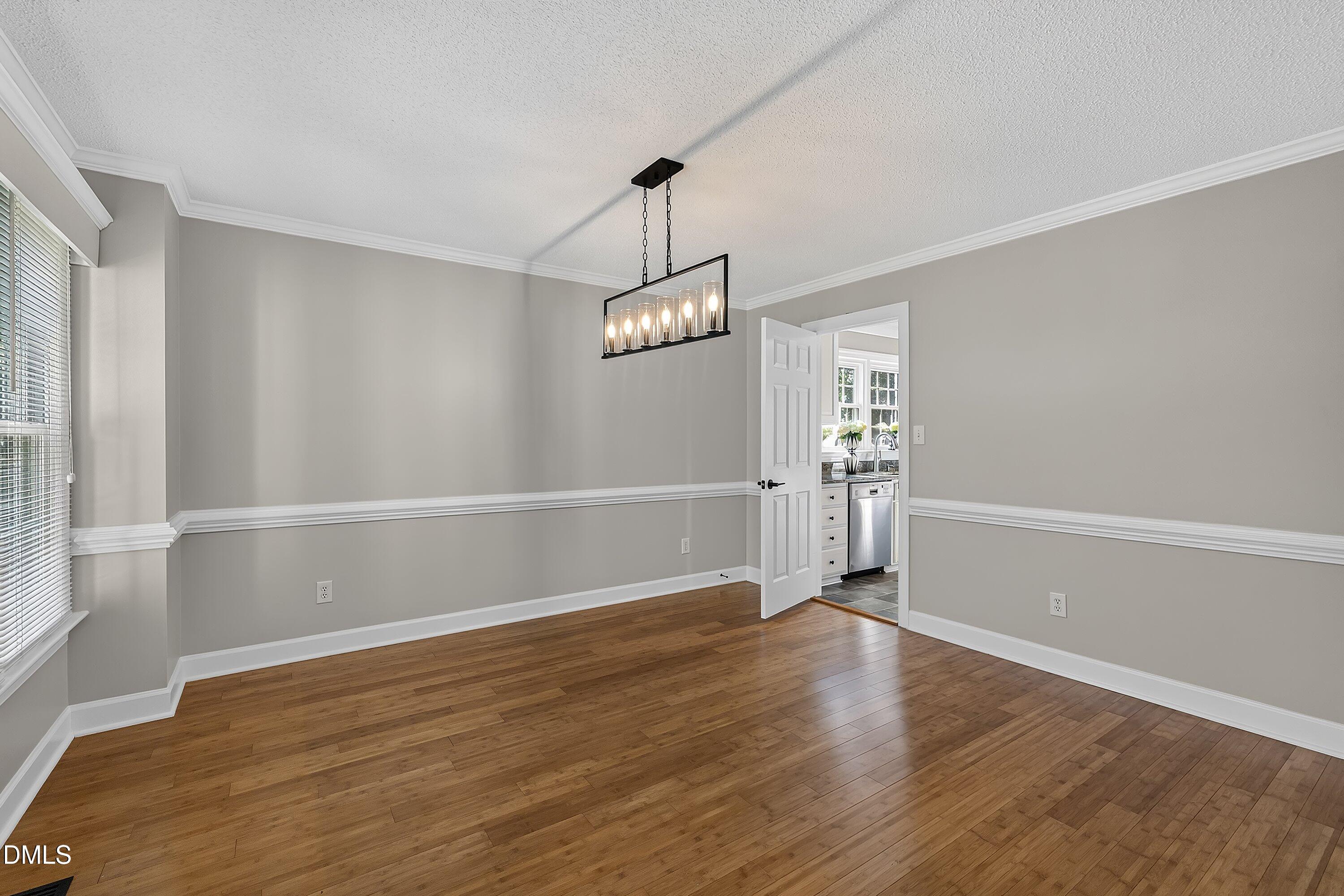 809 Kinsman Court Property Photo 17