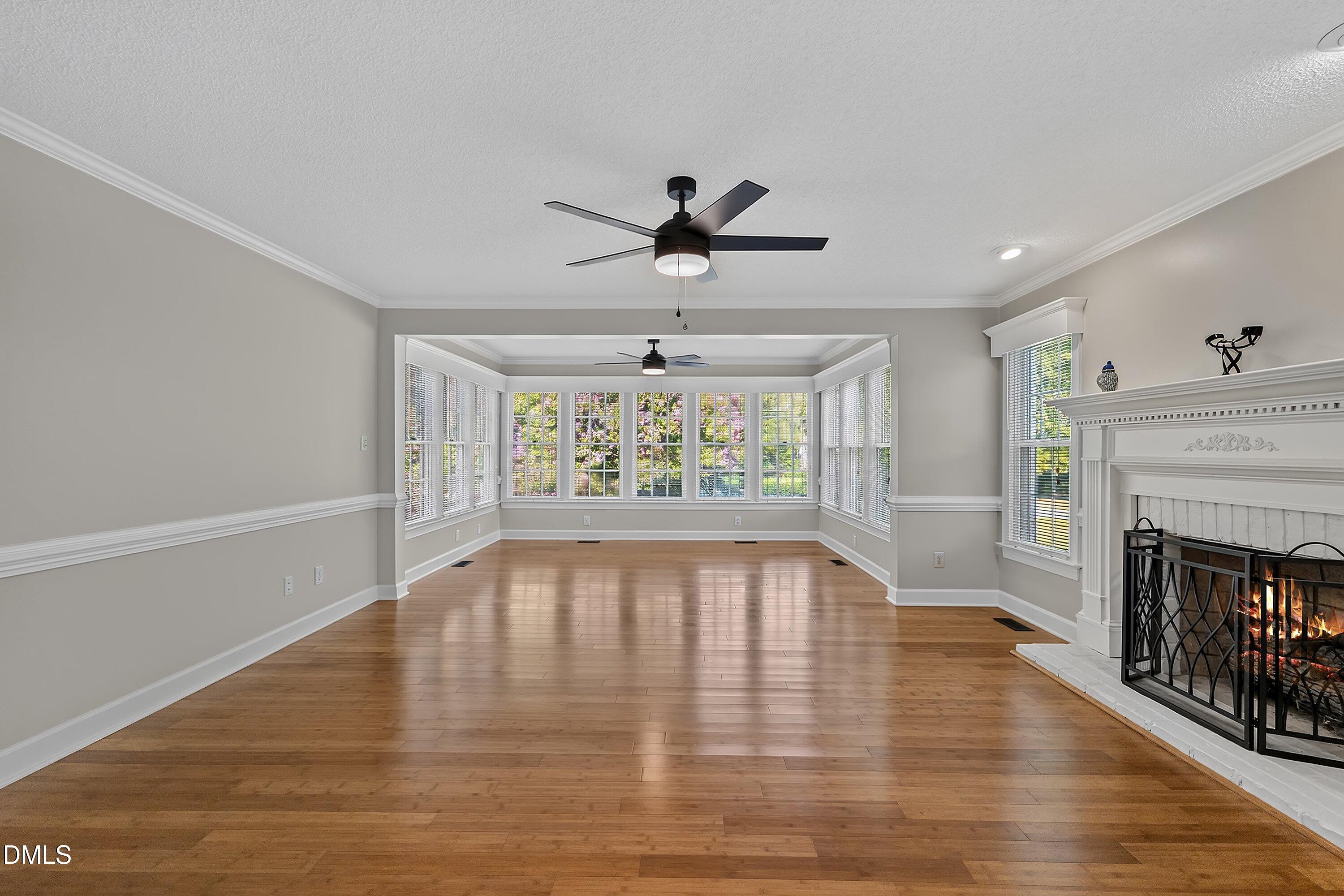 809 Kinsman Court Property Photo 23