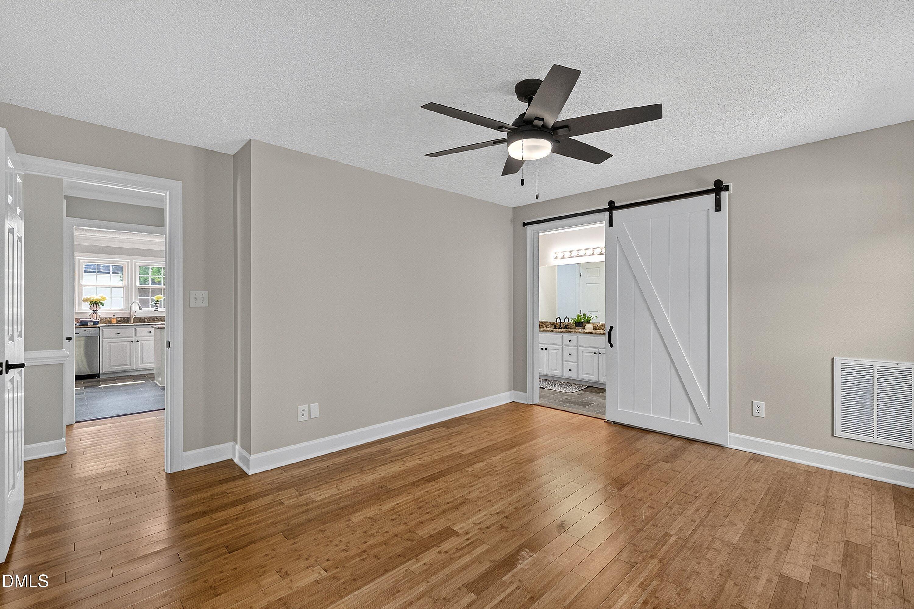 809 Kinsman Court Property Photo 30